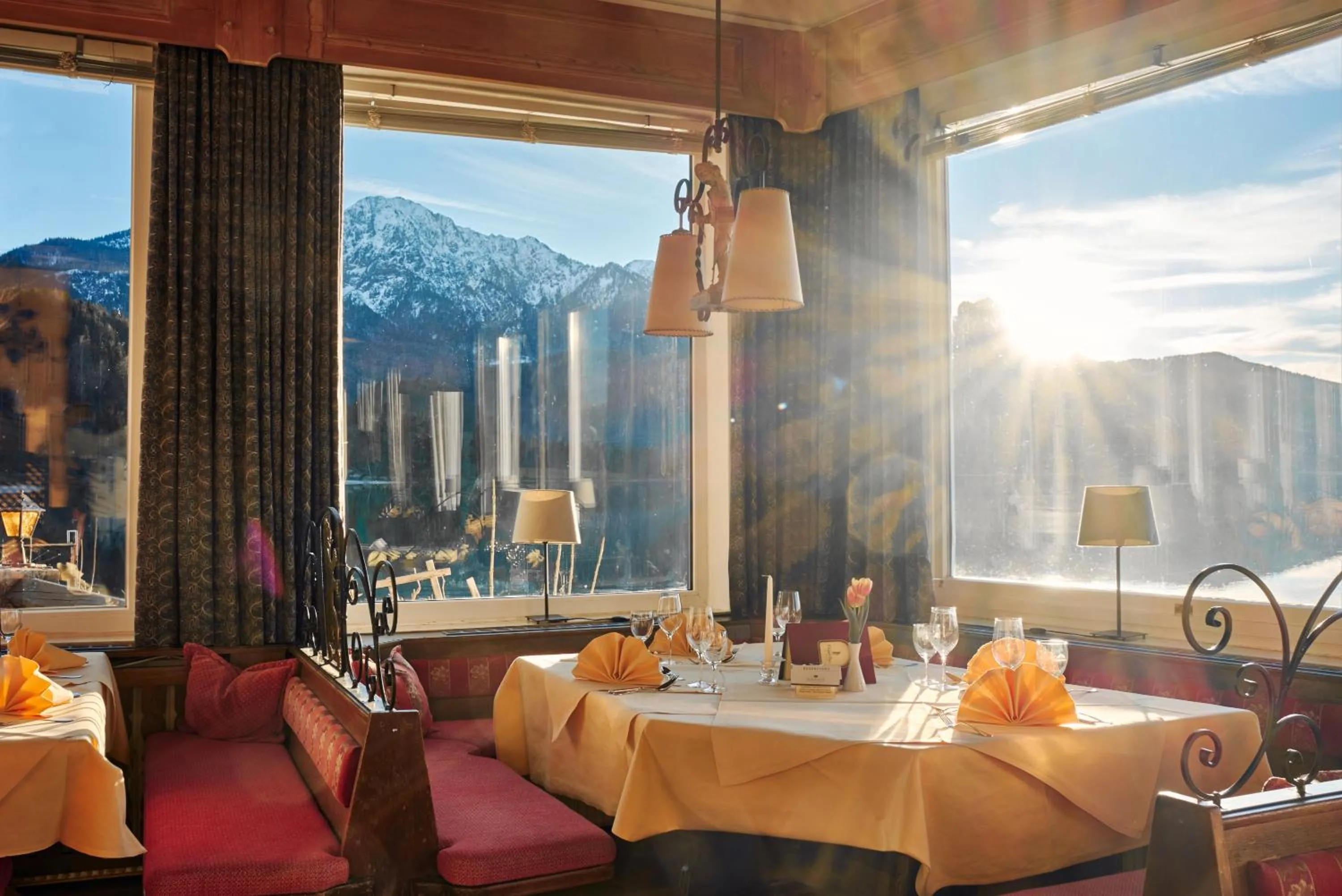 Restaurant/places to eat in Seehotel Grauer Bär