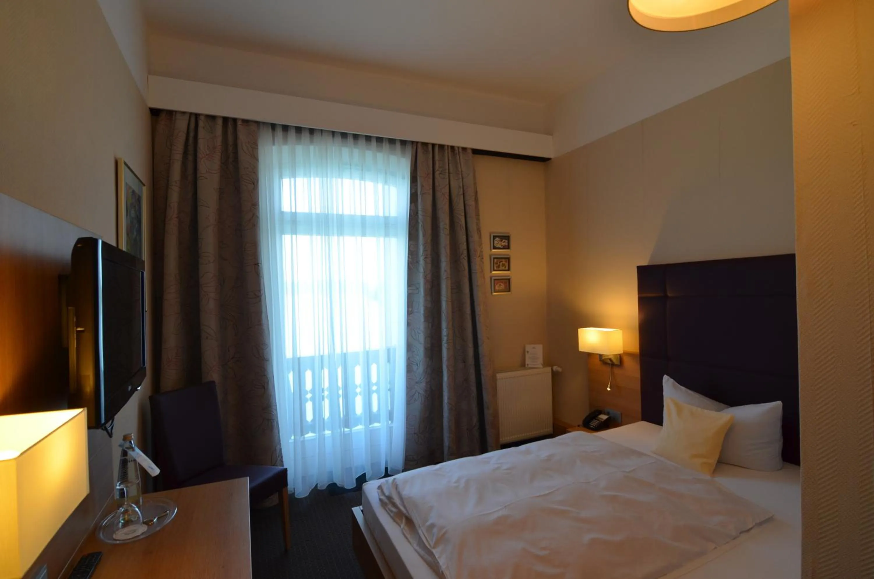 Decorative detail, Bed in Seehotel Grauer Bär