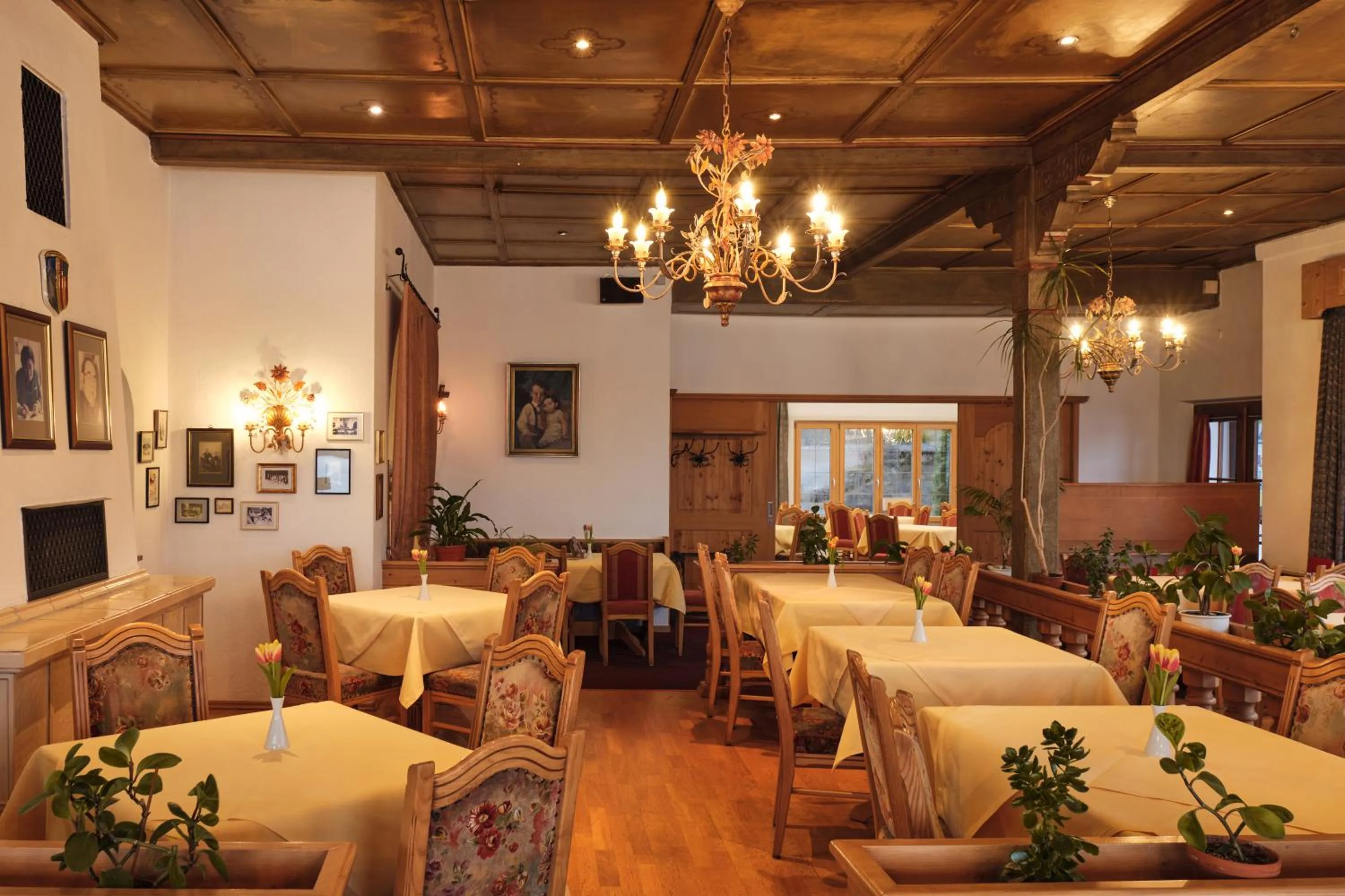 Restaurant/places to eat in Seehotel Grauer Bär