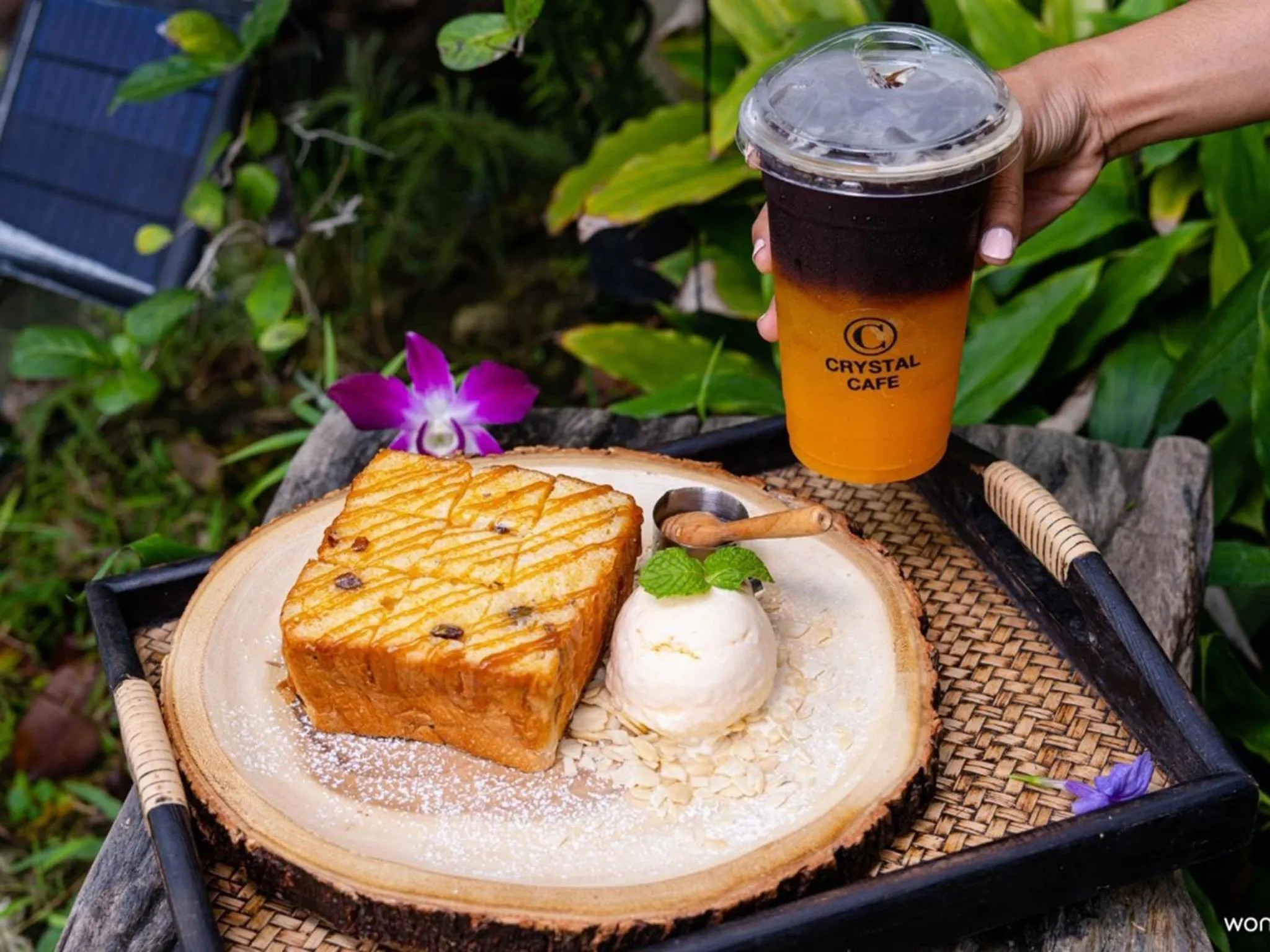 Food and drinks in Crystal Resort Korat