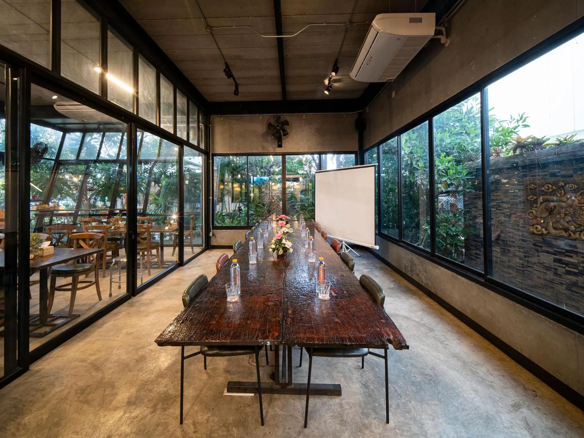 Meeting/conference room in Crystal Resort Korat