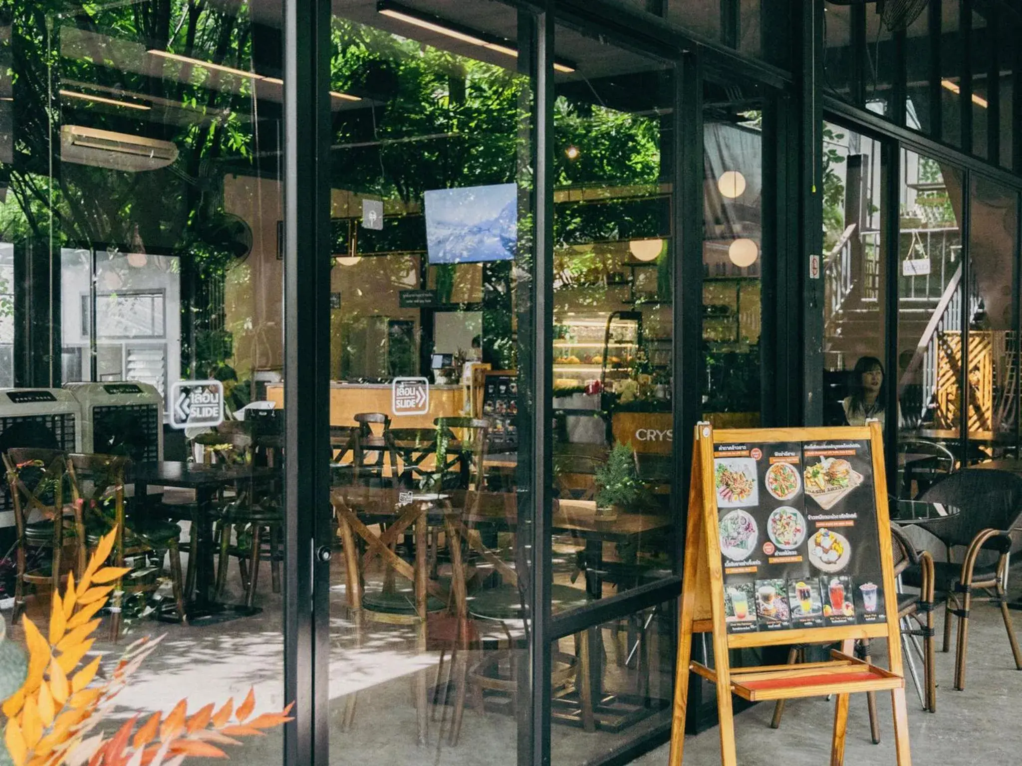 Restaurant/places to eat in Crystal Resort Korat Restaurant/places to eat in Crystal Resort Korat