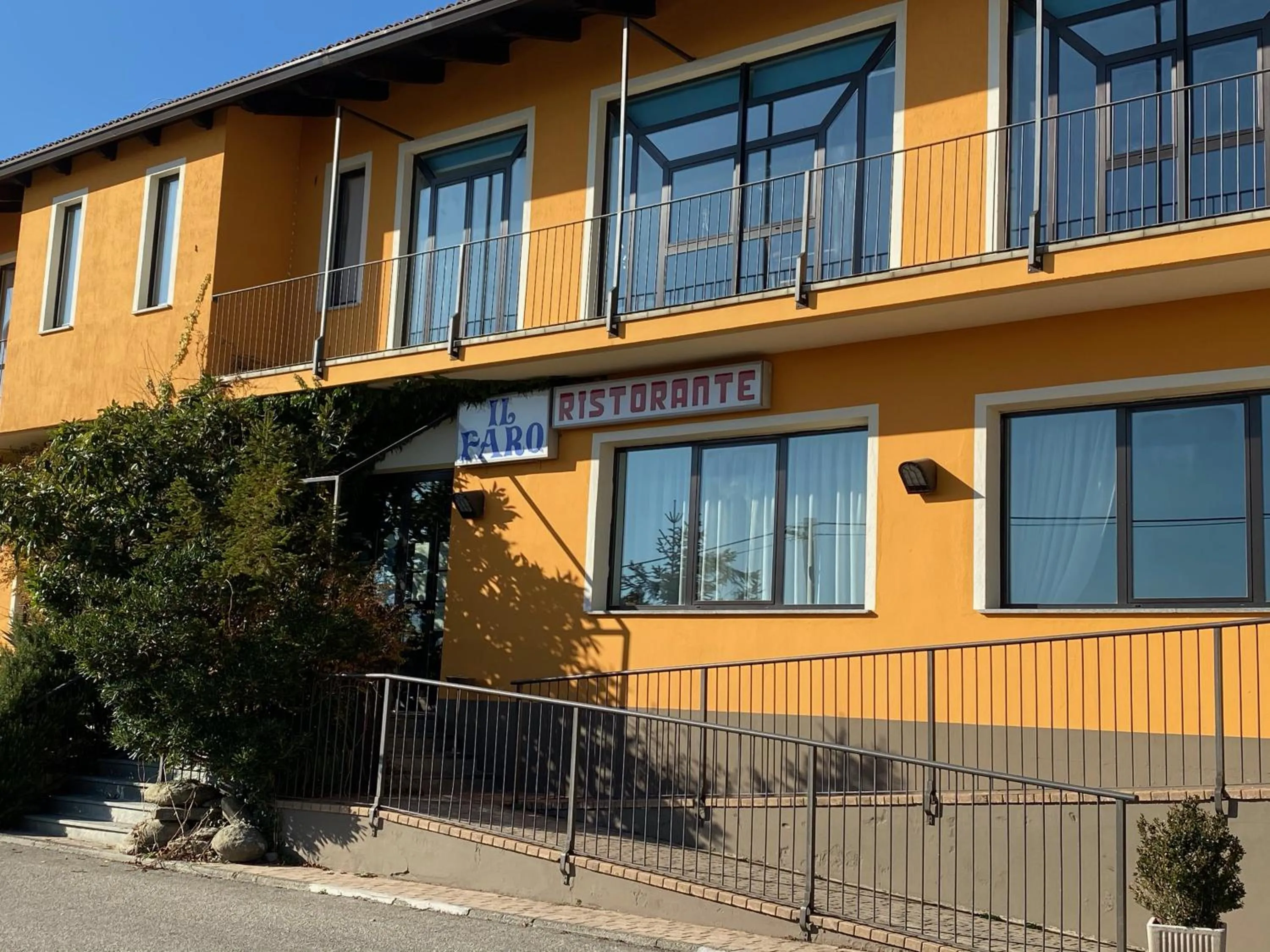 Property building in LA SISMONDA