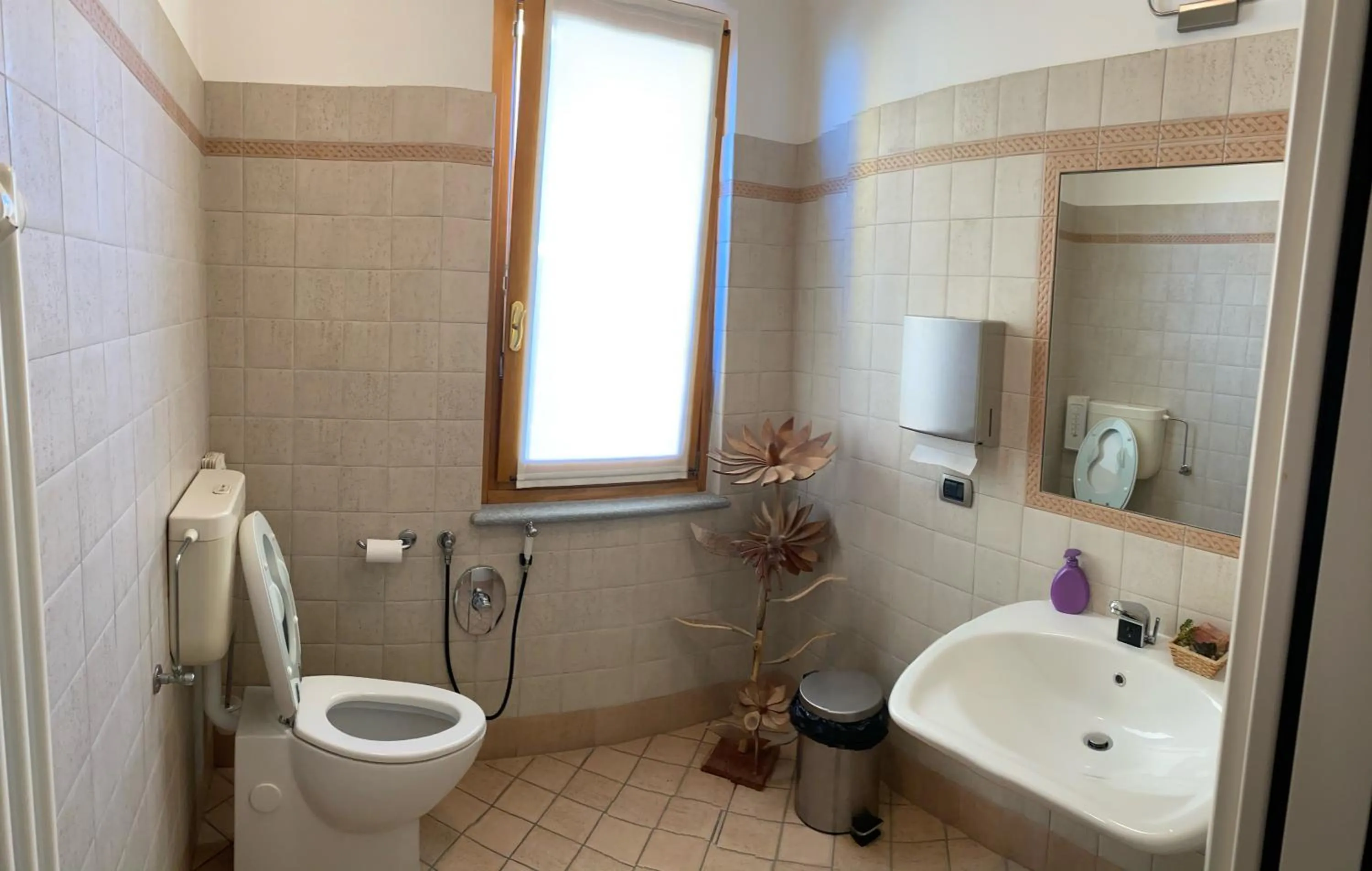 Bathroom in LA SISMONDA