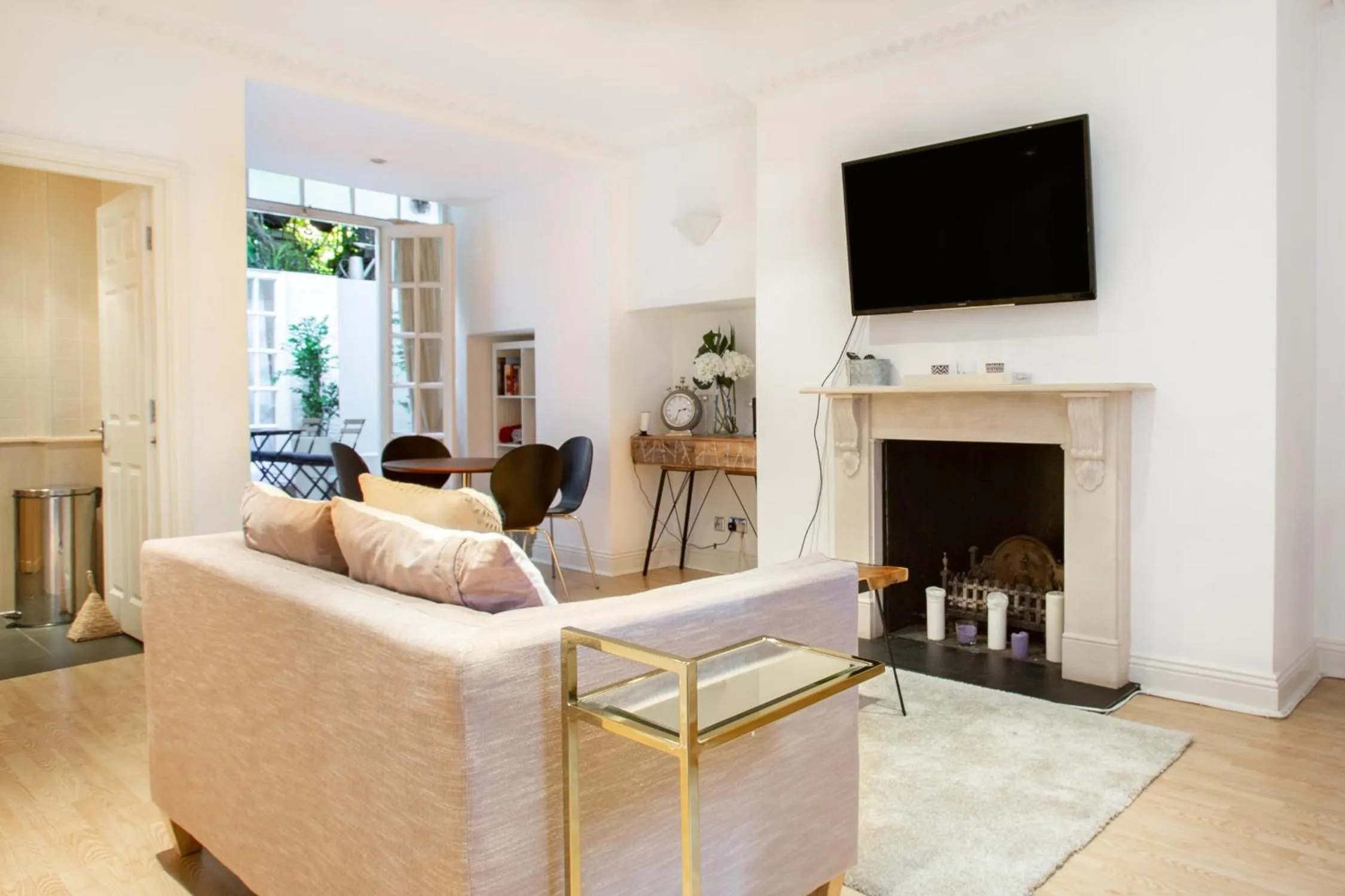 Spacious 1 bed Sloane Square