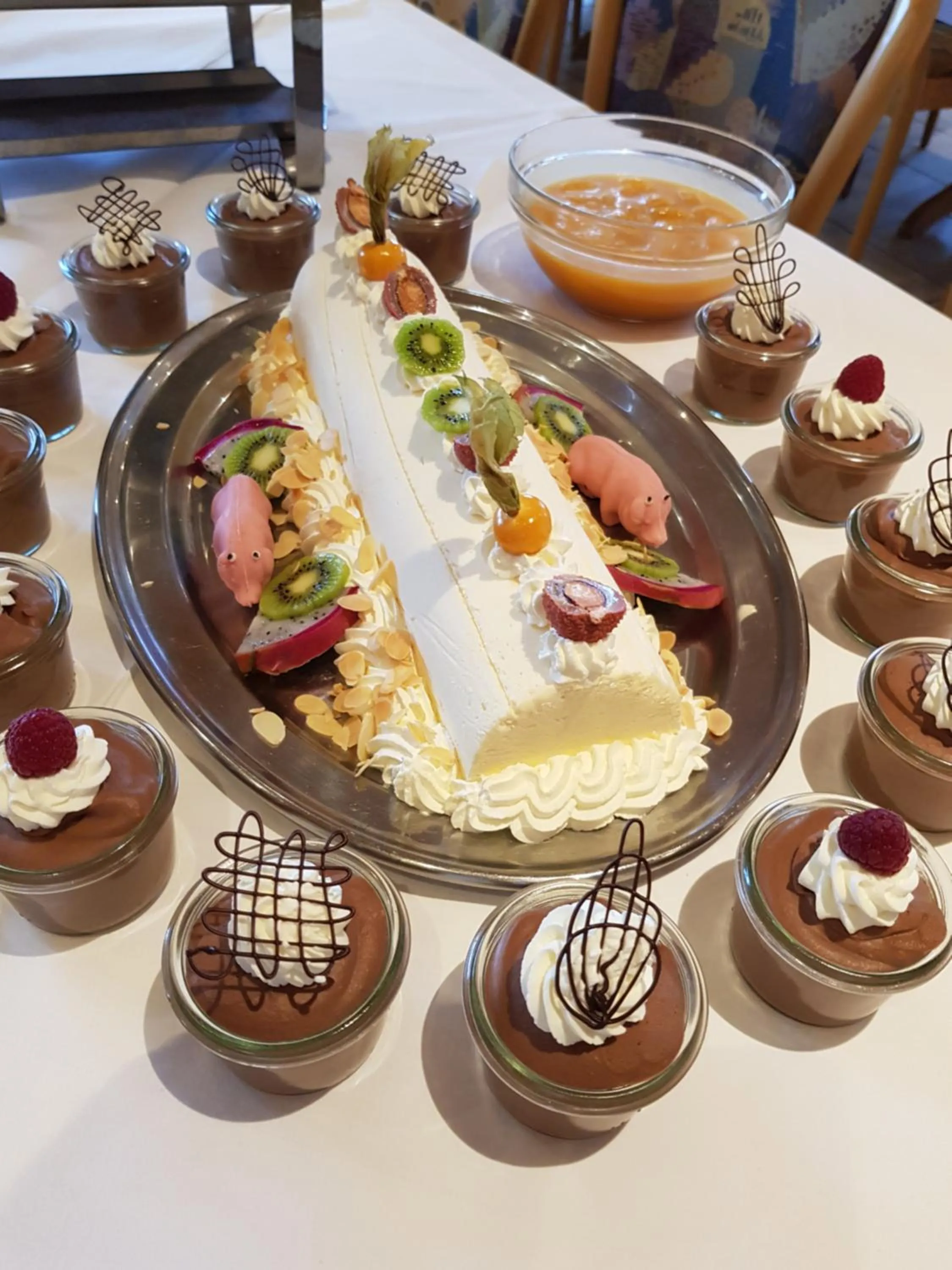 Food and drinks in Hotel zur Waage