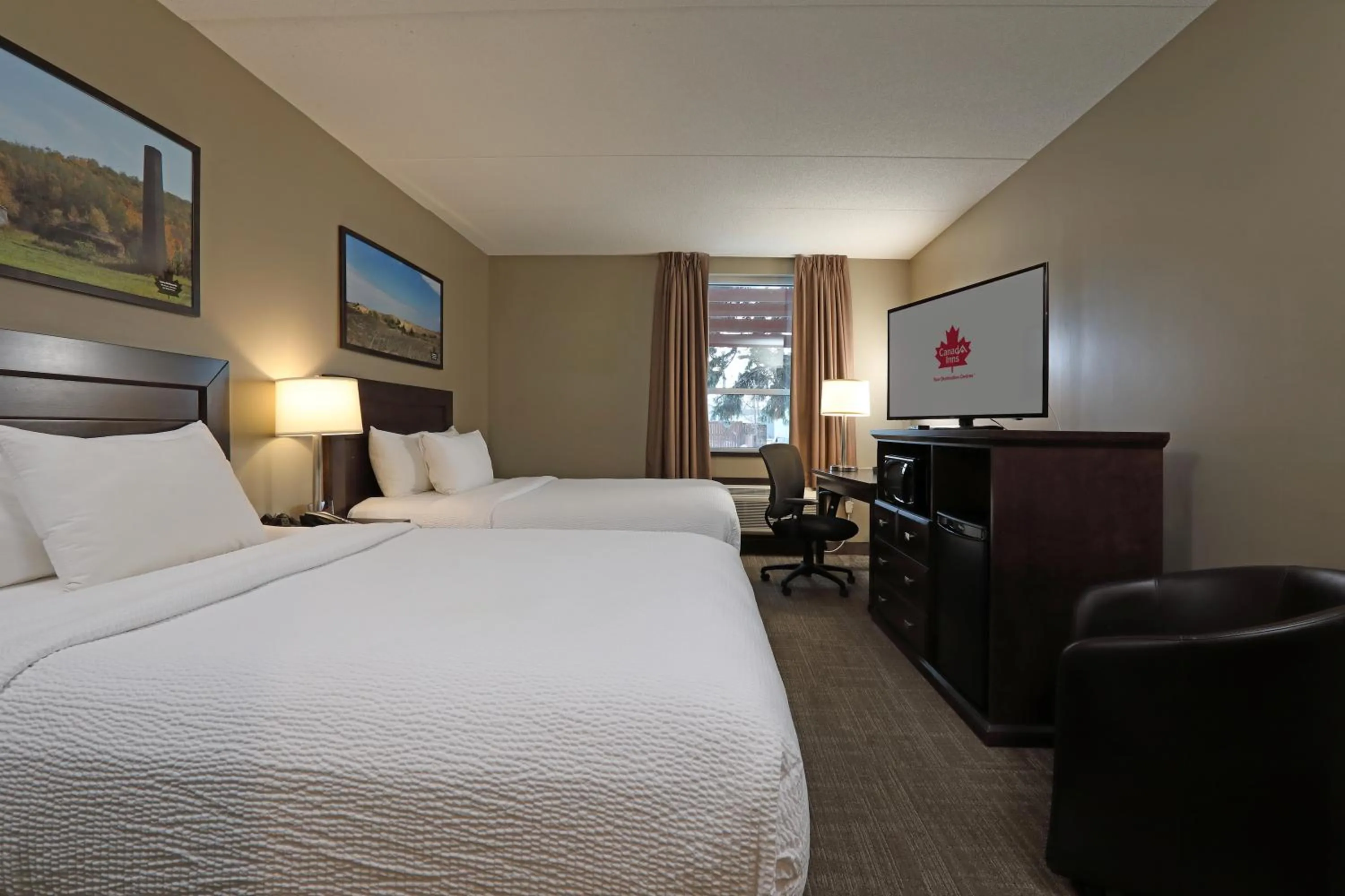Photo of the whole room, Bed in Canad Inns Destination Centre Windsor Park