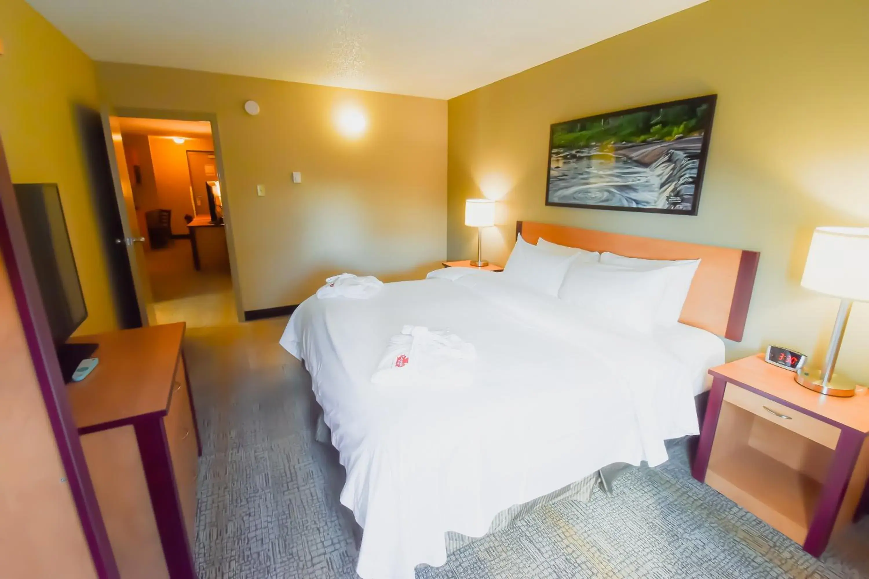 Bedroom, Bed in Canad Inns Destination Centre Windsor Park Bedroom, Bed in Canad Inns Destination Centre Windsor Park
