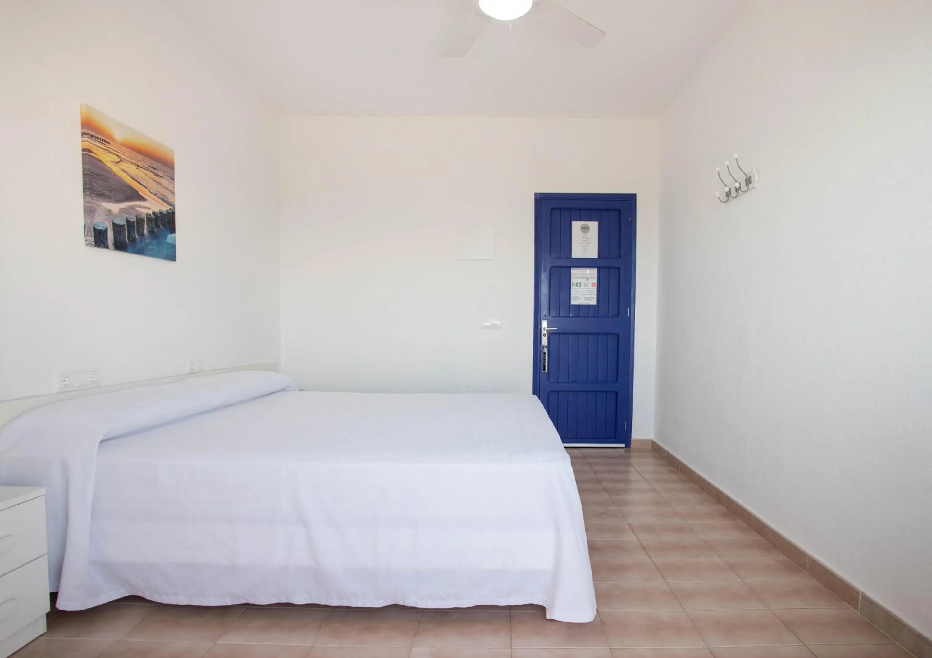 Bed in Hostal Mayans