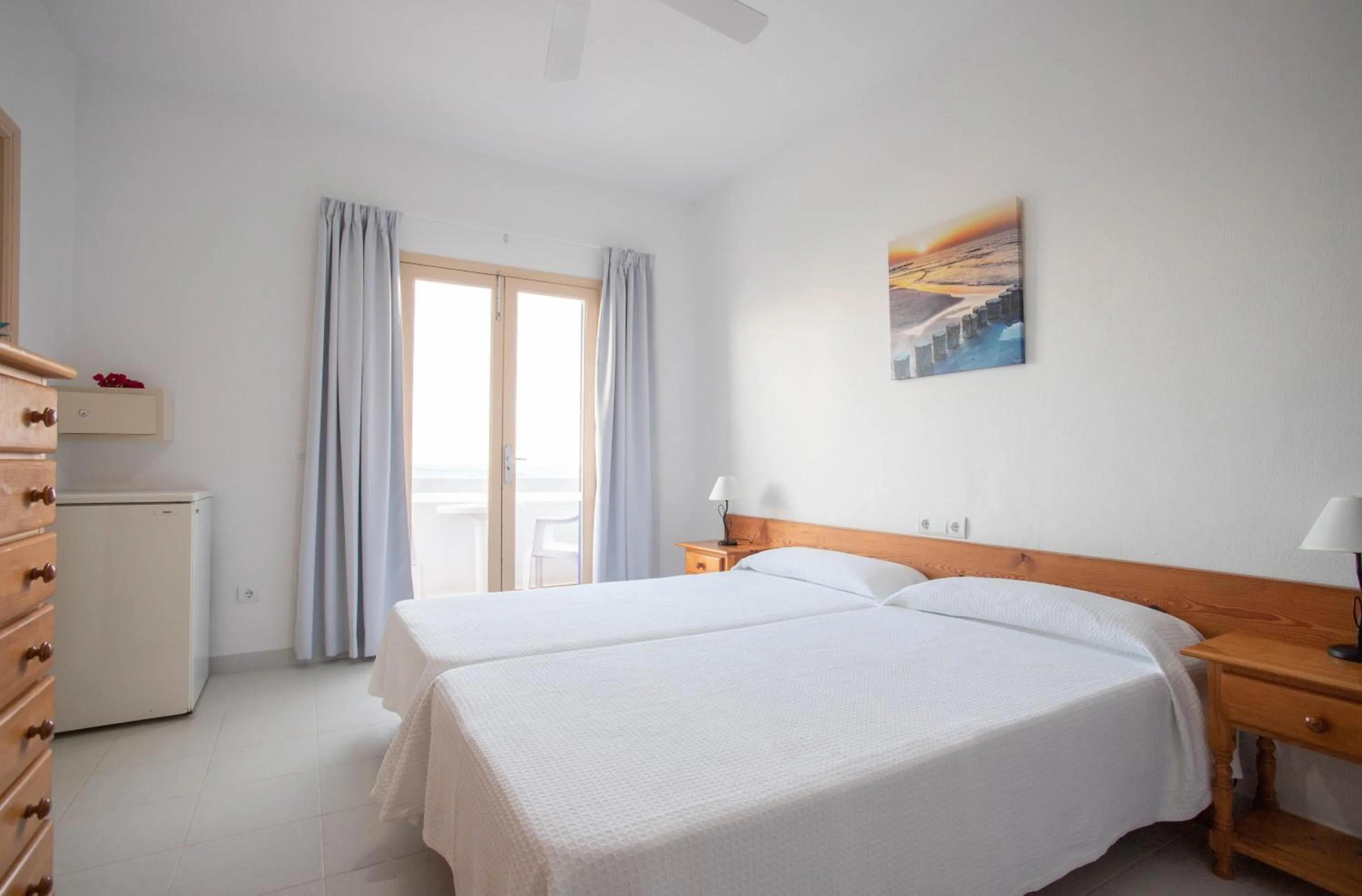 Bed in Hostal Mayans