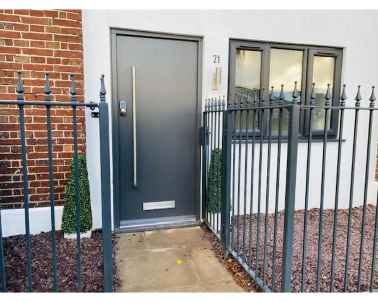 Property building in Townhouse PLUS @ Lower Beth Street Stoke