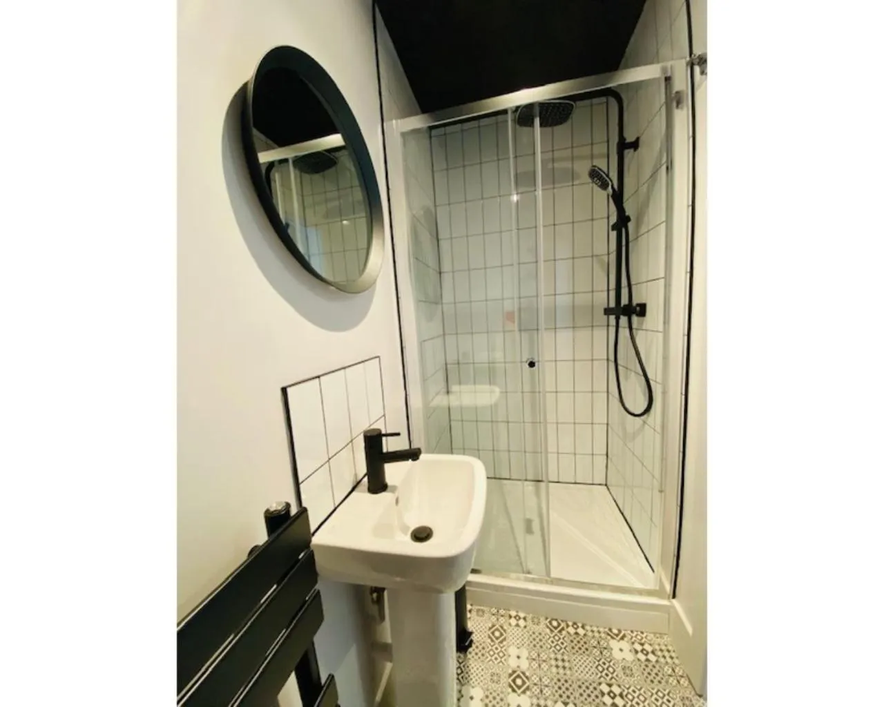 Bathroom in Townhouse PLUS @ Lower Beth Street Stoke