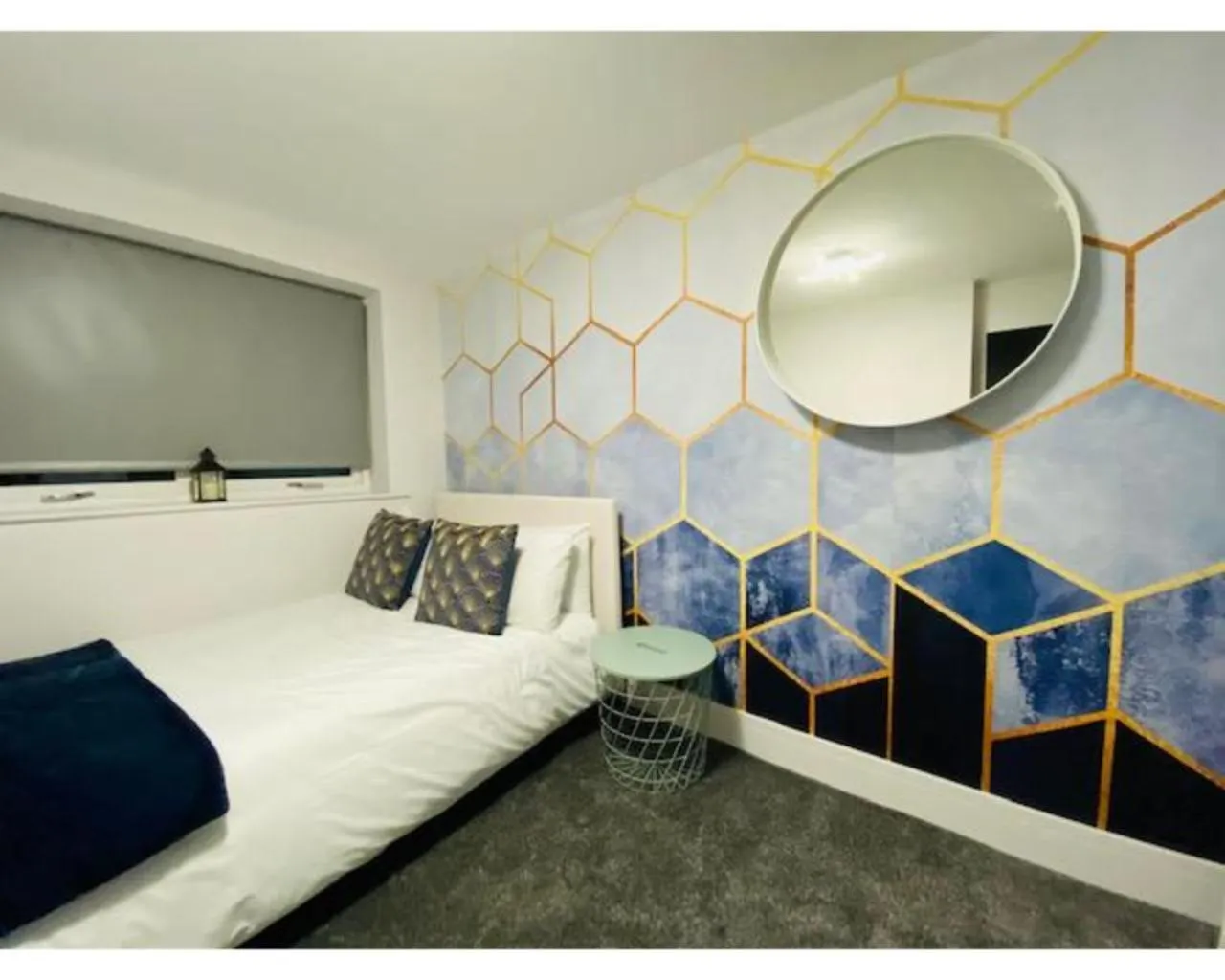 Bedroom, Bed in Townhouse PLUS @ Lower Beth Street Stoke