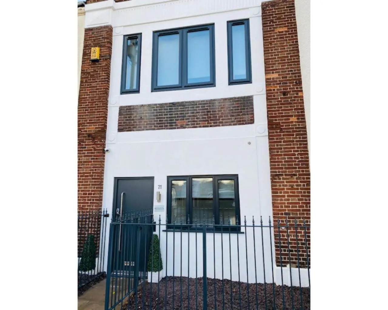 Property building in Townhouse PLUS @ Lower Beth Street Stoke