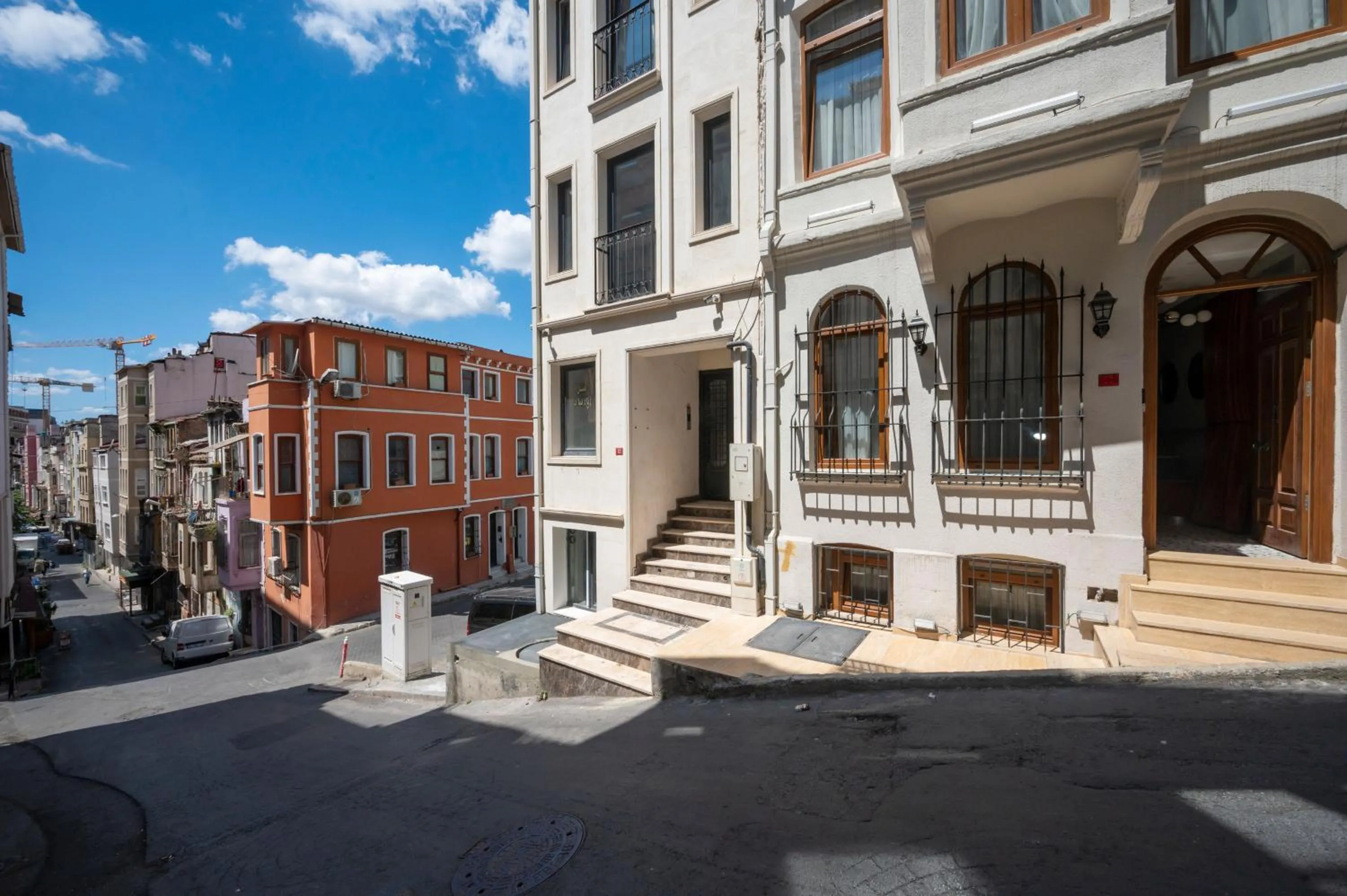 Property building in Taksim suıte