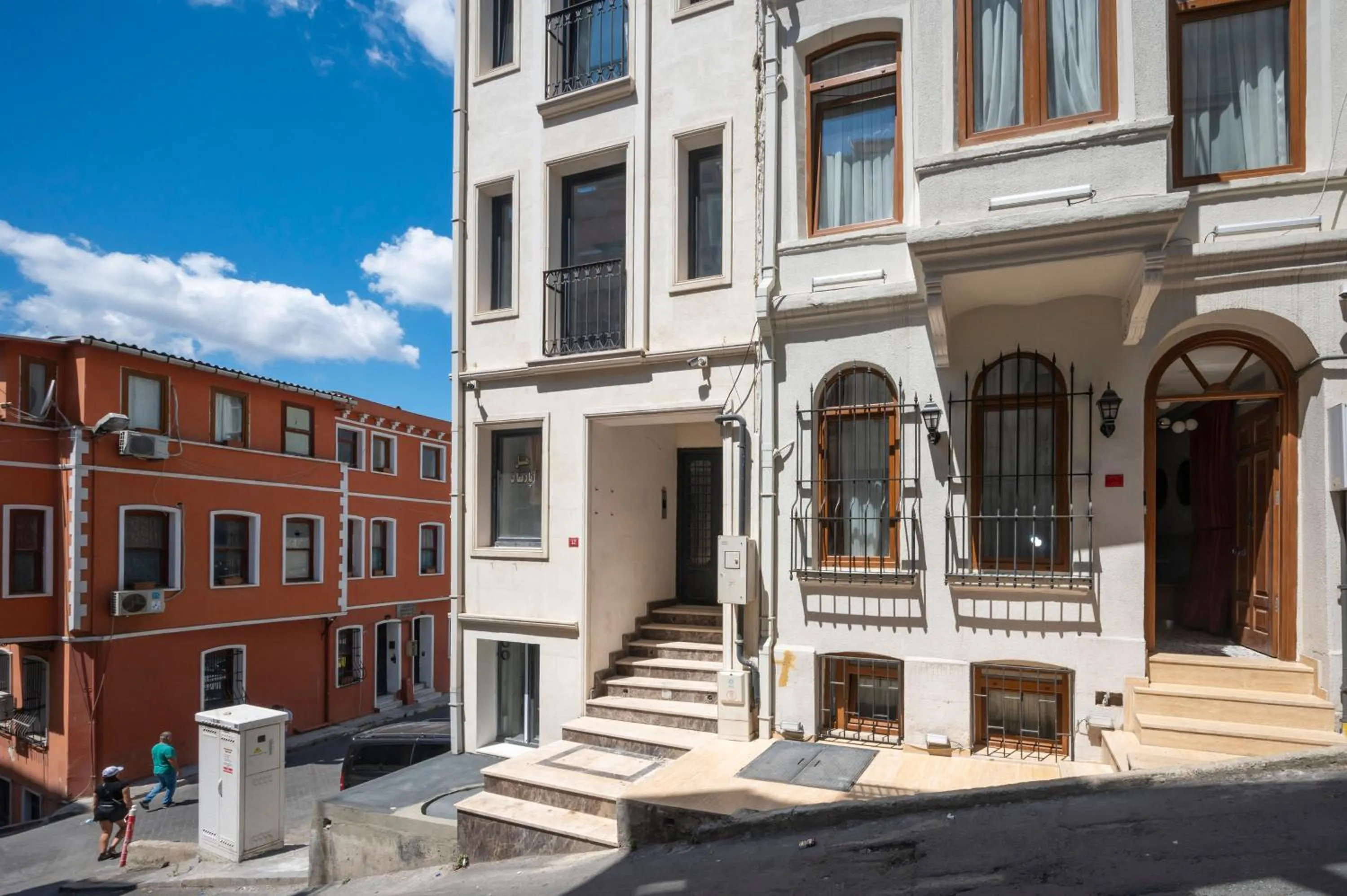 Property building in Taksim suıte