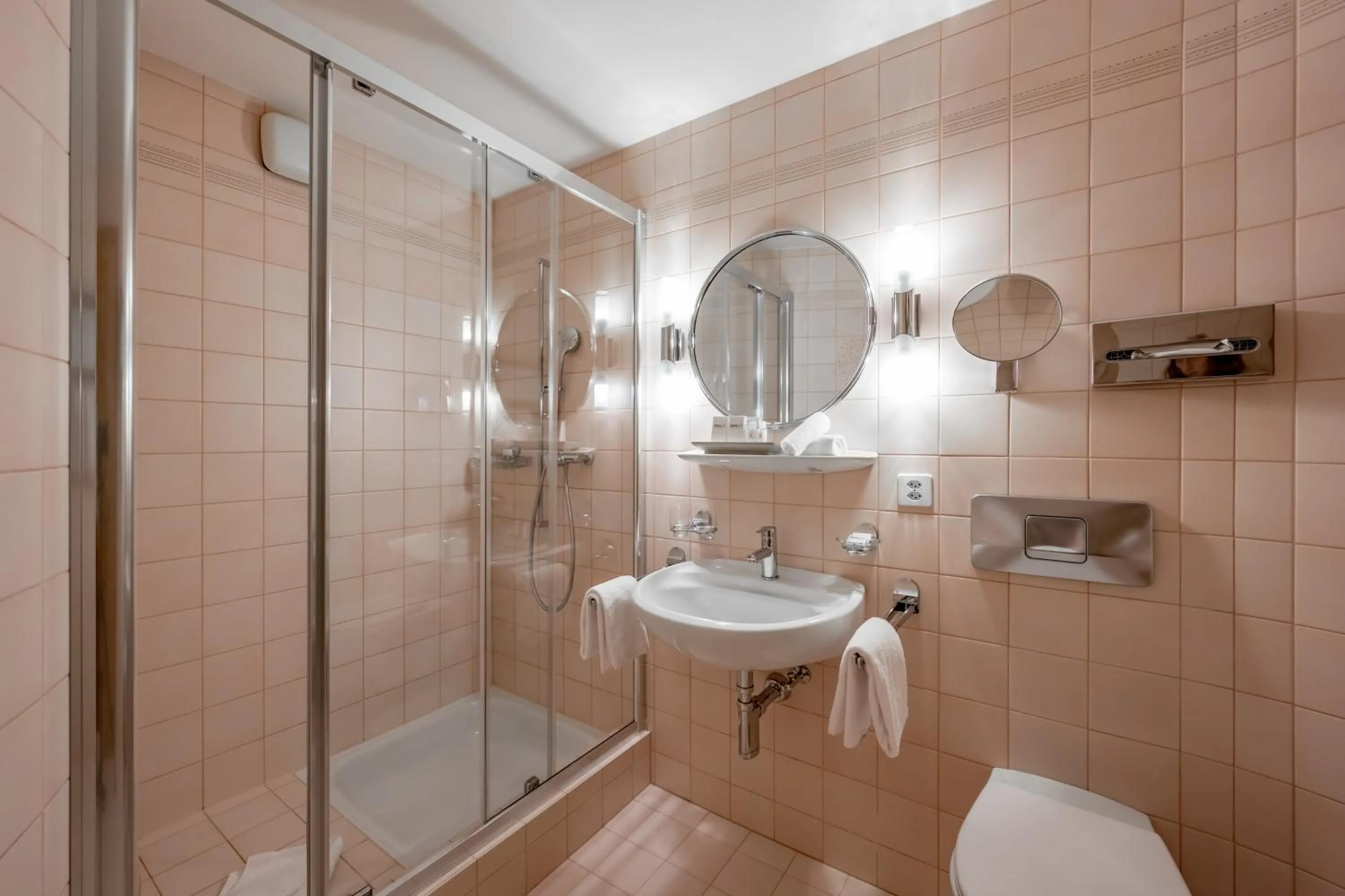 Shower in Chalet Silvretta Hotel & Spa