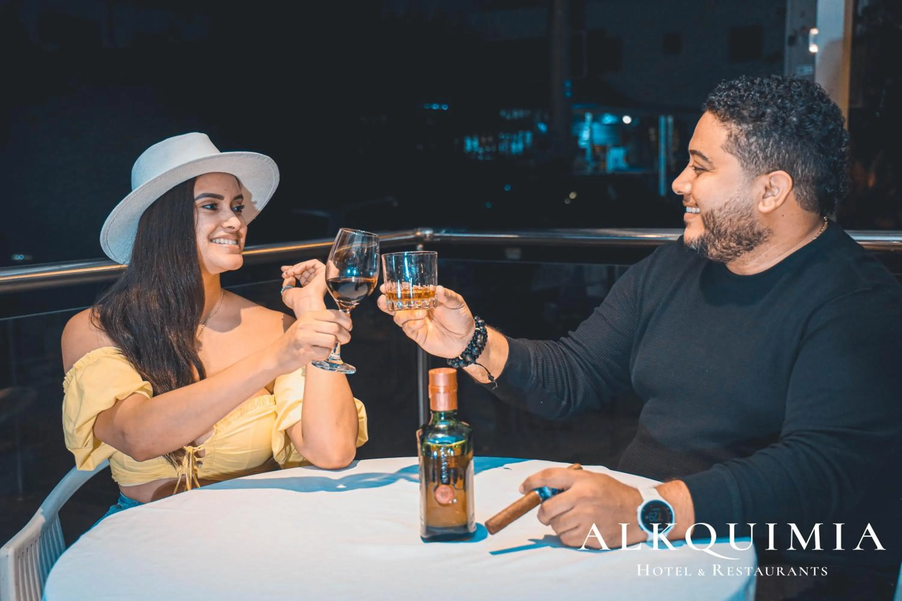 People in HOTEL ALKQUIMIA