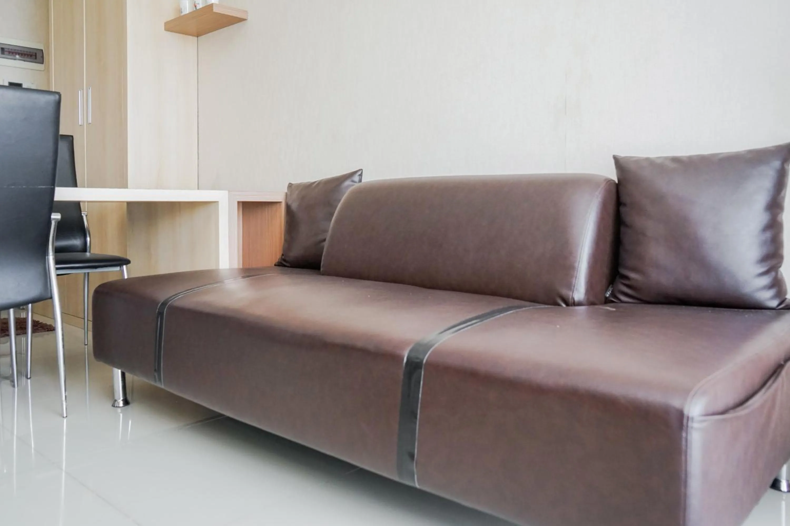 Fully Furnished with Comfortable Design 2BR Apartment Atria Residences By Travelio
