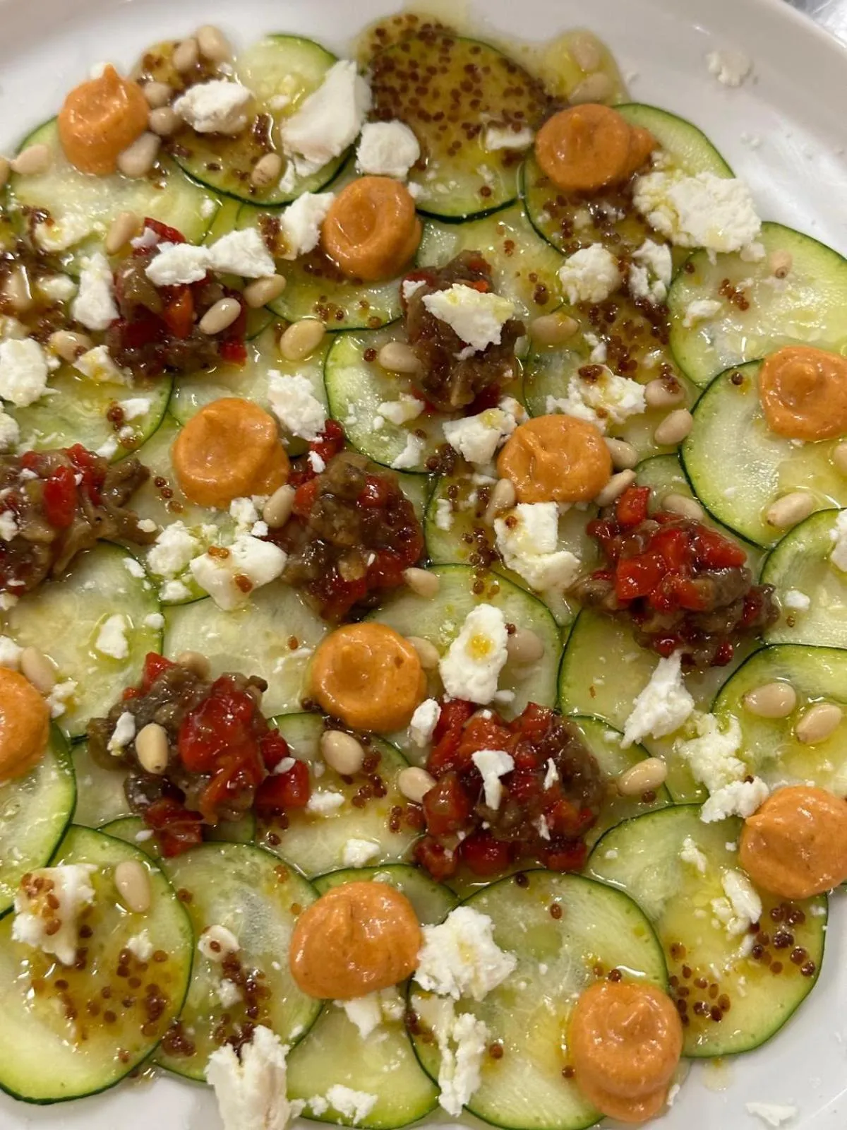 Restaurant/places to eat in Hotel Robert