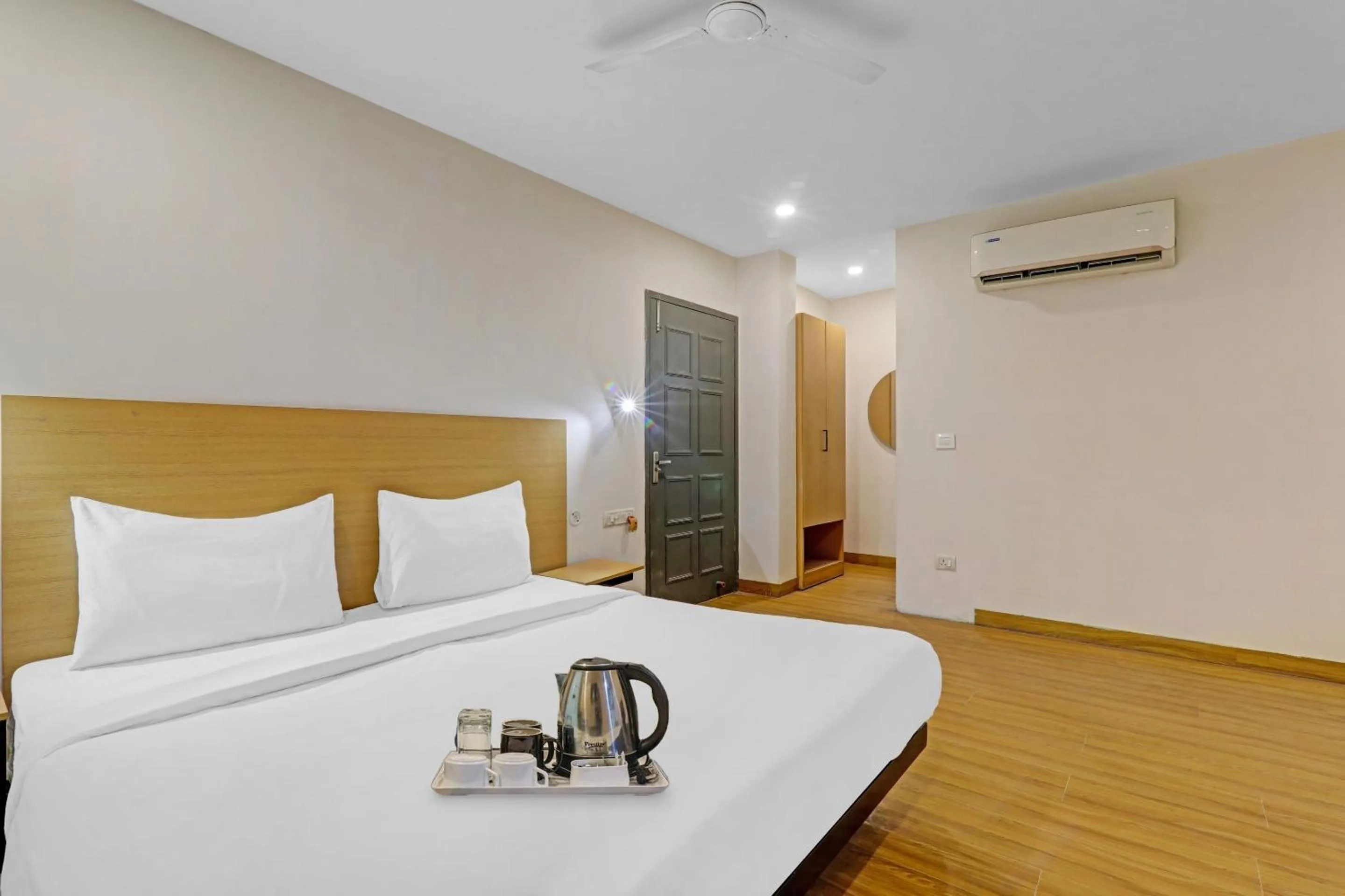 Bedroom, Bed in Townhouse The Shubham