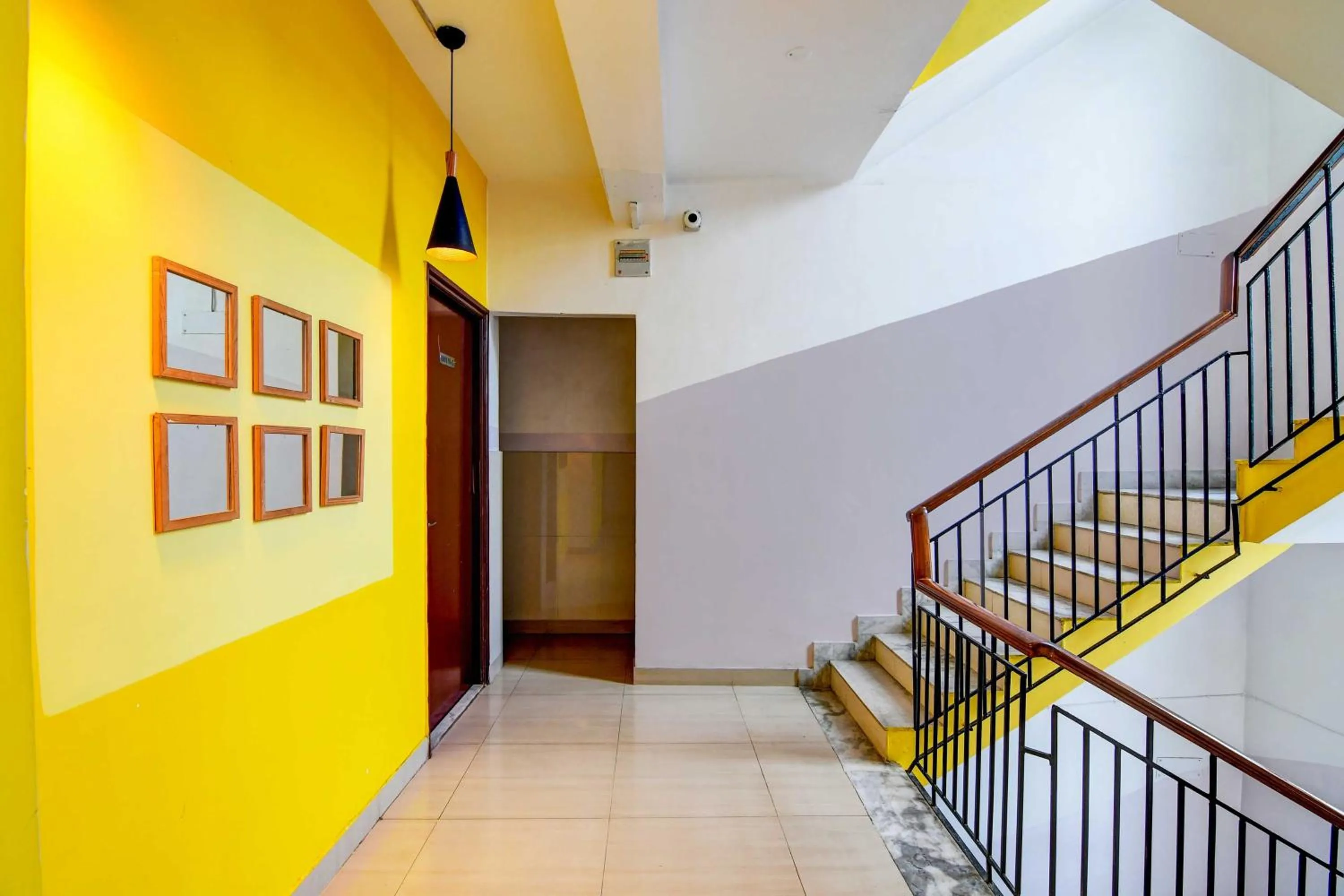 Lobby or reception in Super Hotel O New KOLKATA HOTEL