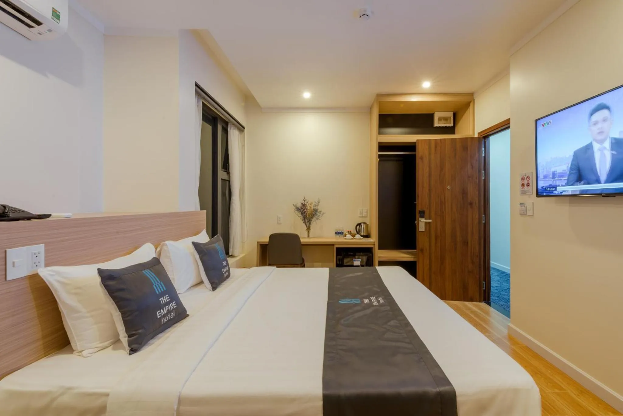 Bed in The Empire Hotel