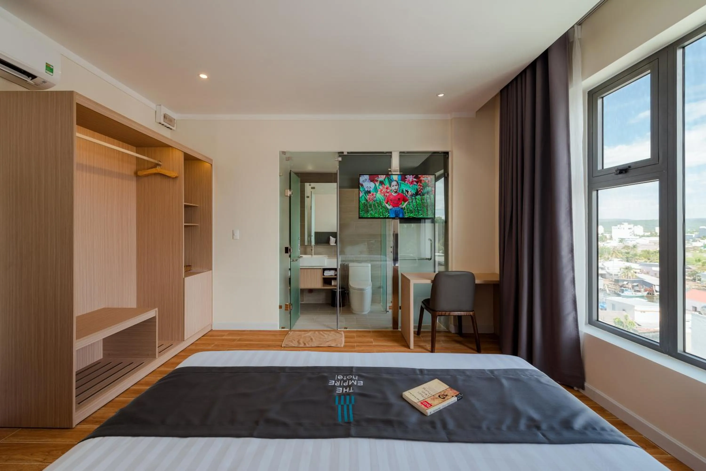 Bed in The Empire Hotel