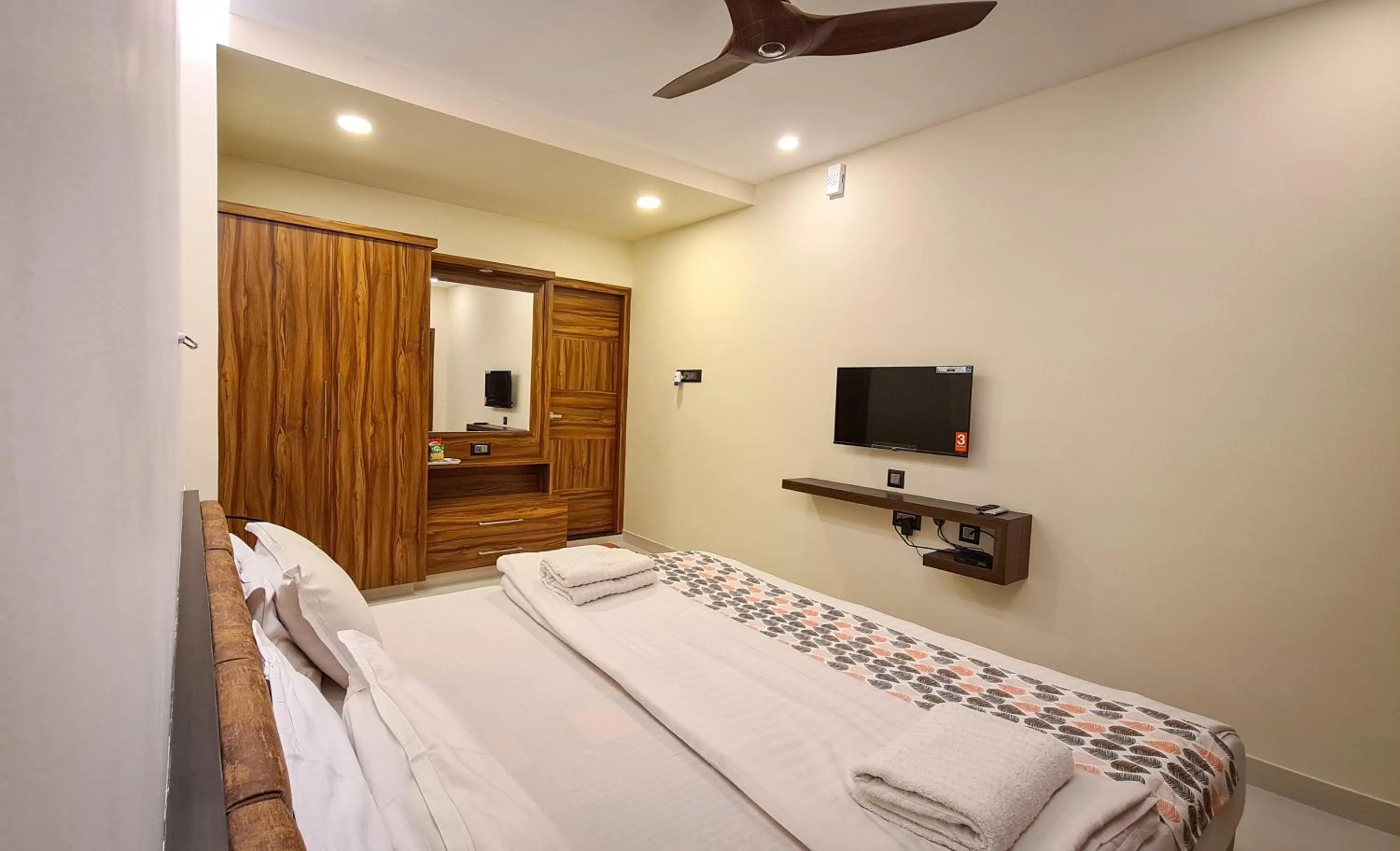 TV and multimedia, Bed in RK RESORTS