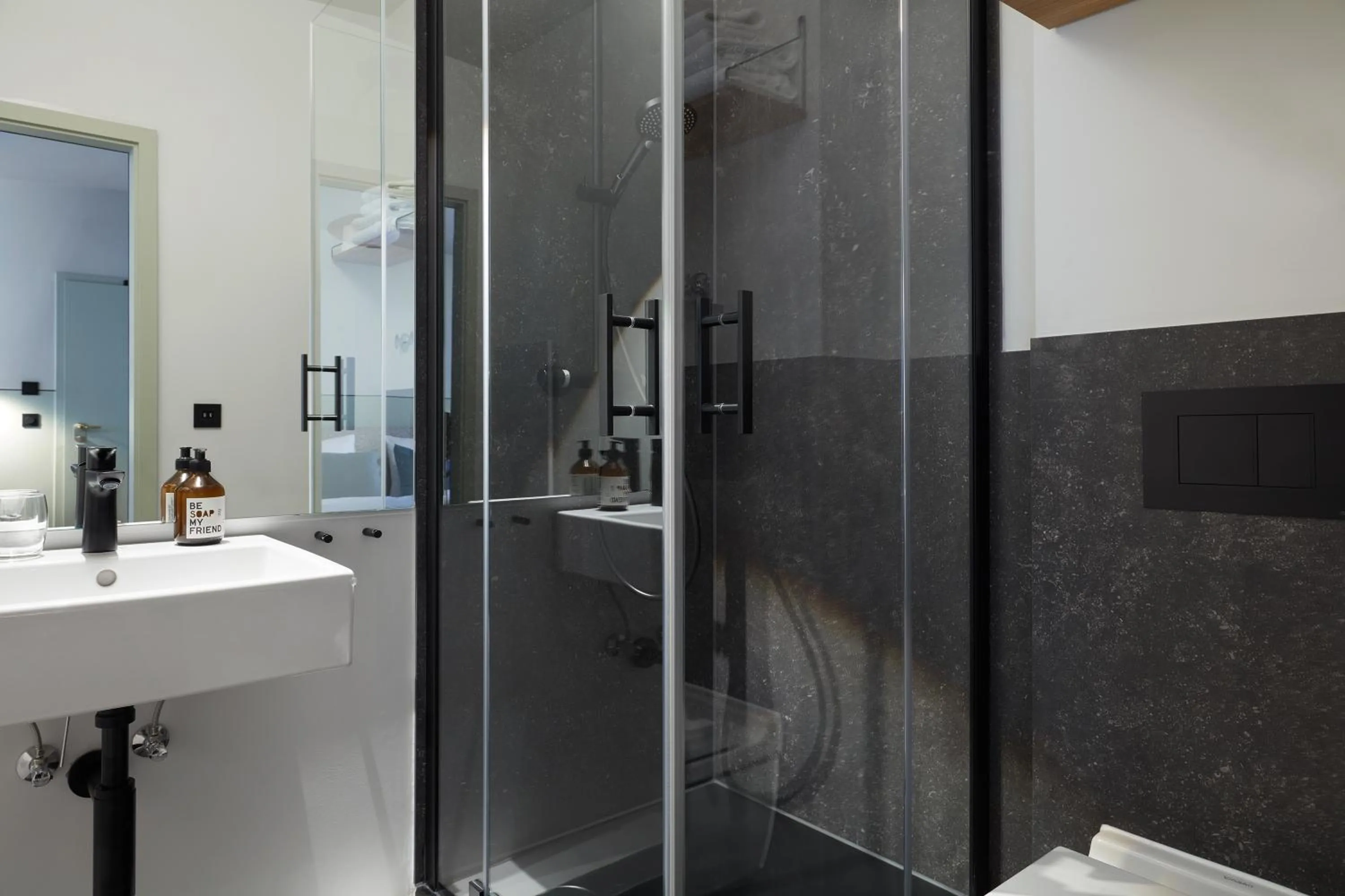 Bathroom in stilwerk Hotel Heimhude