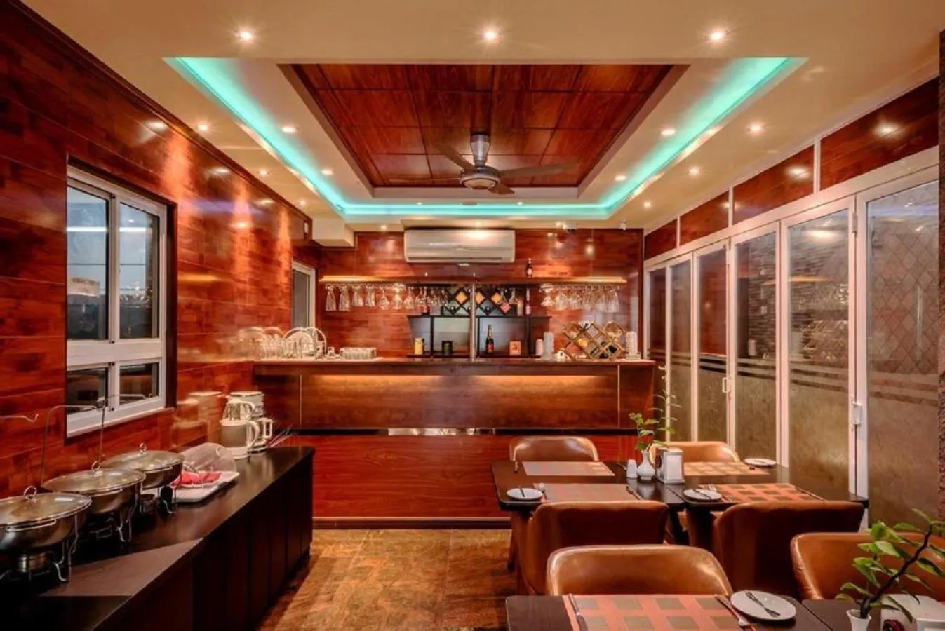 Restaurant/places to eat in Rivethi Beach