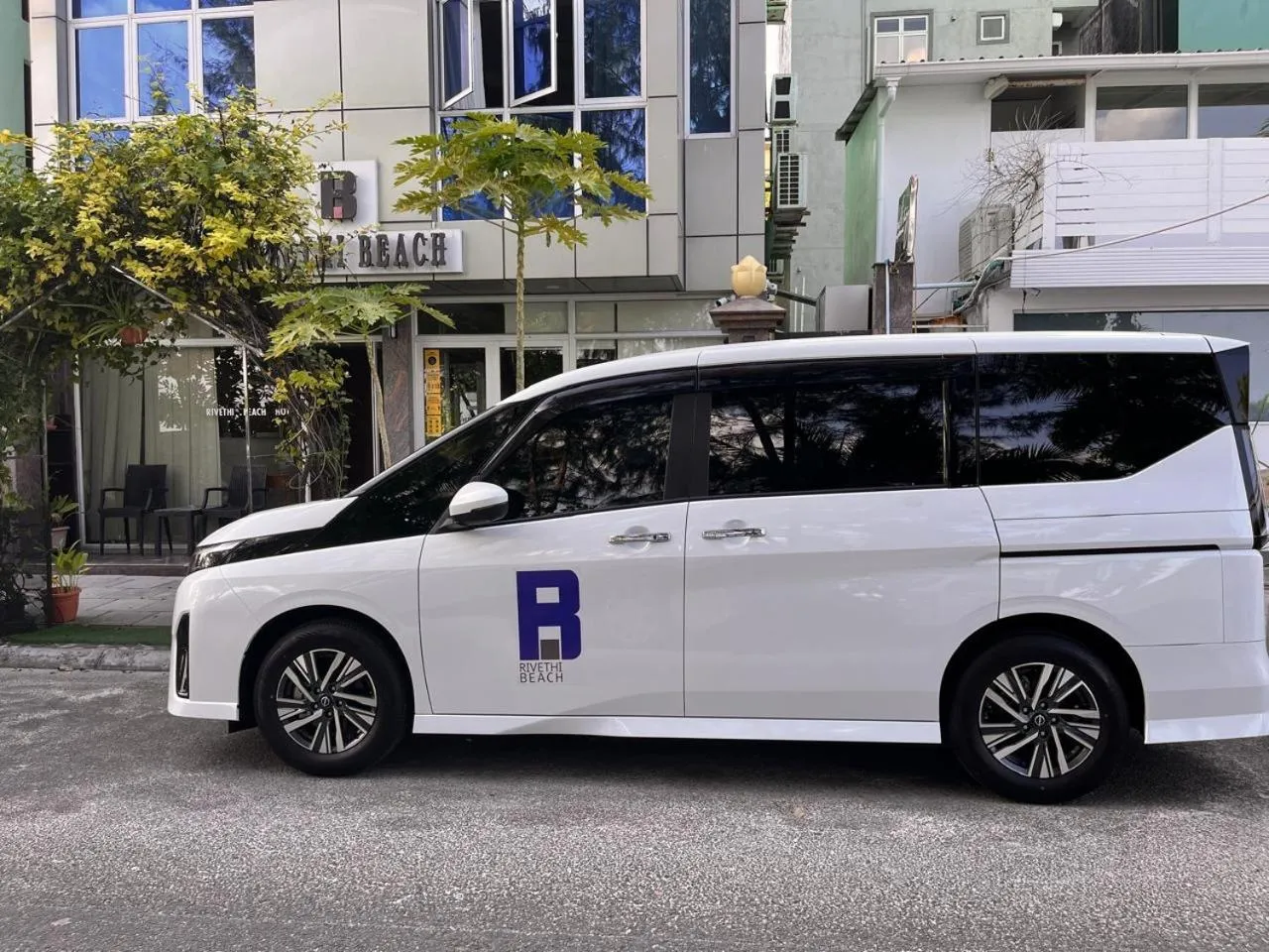 shuttle in Rivethi Beach