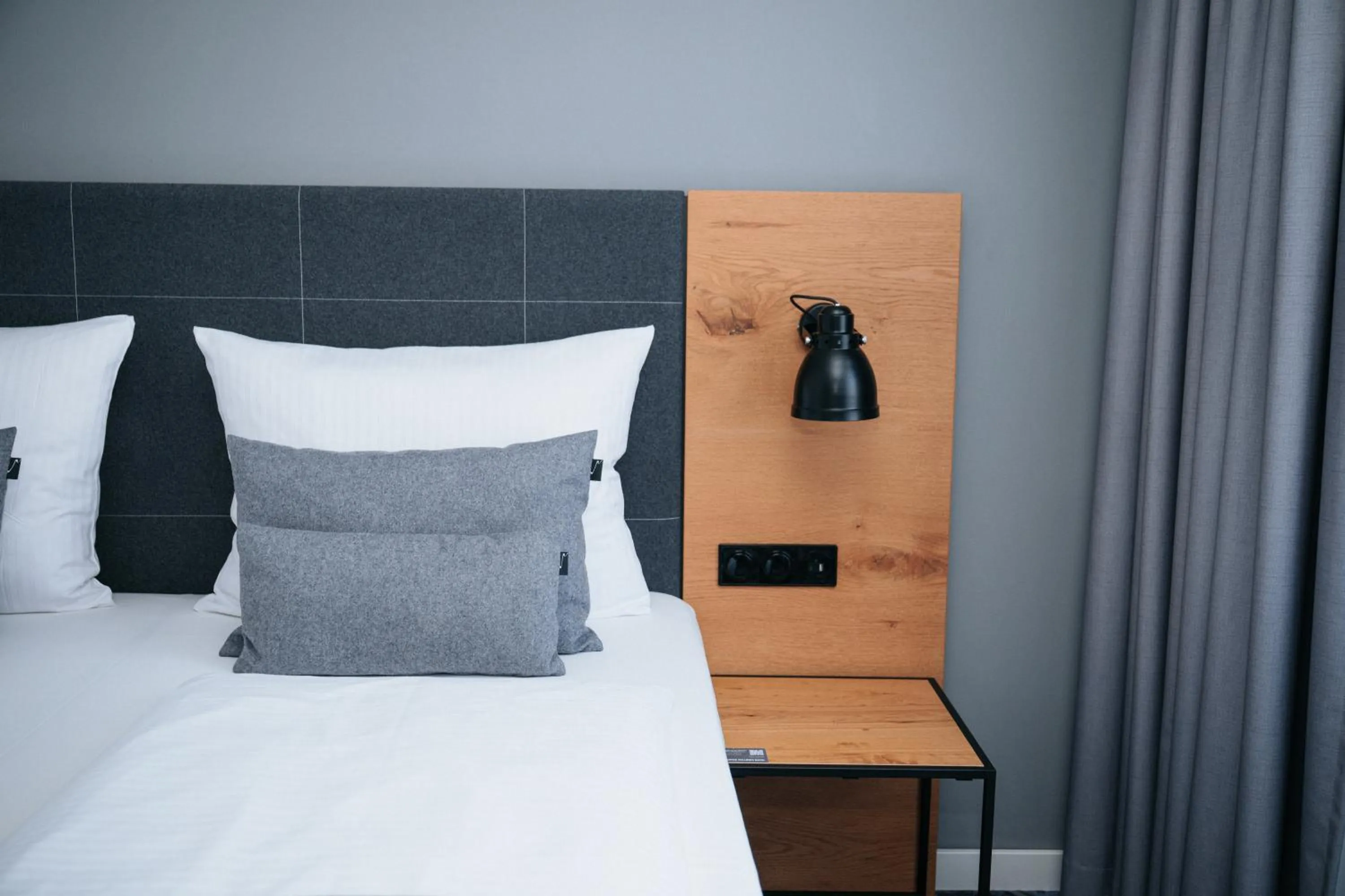 Photo of the whole room, Bed in Hotel Berliner Hof by Coffee Fellows Hotels