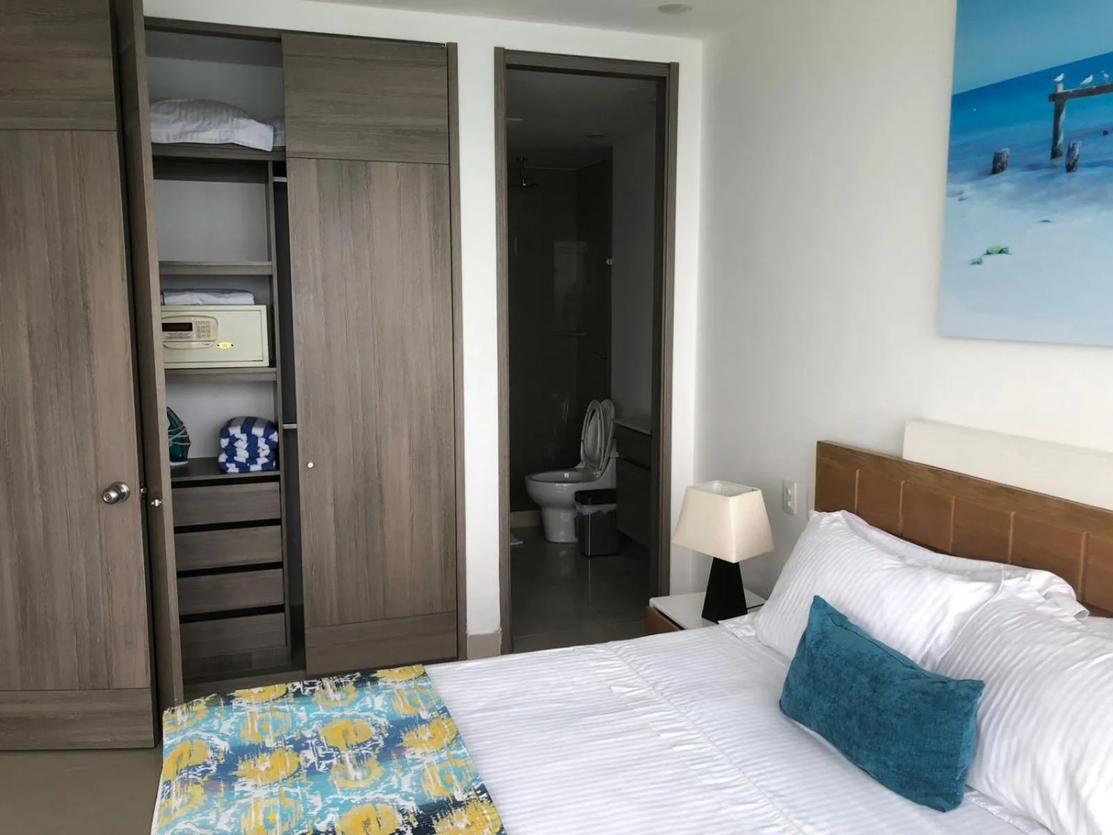 Bedroom, Bed in Apartamentos frente al mar en Morros City