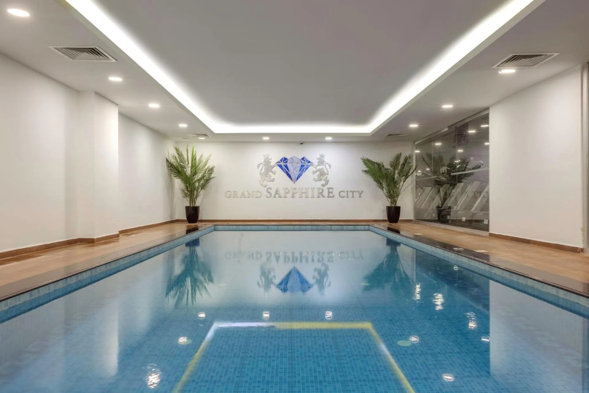 Grand Sapphire City Hotel