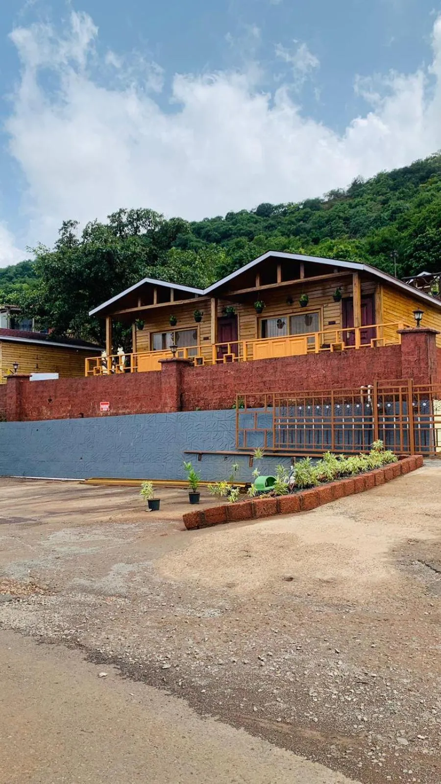 Oxygen Resorts Mahabaleshwar