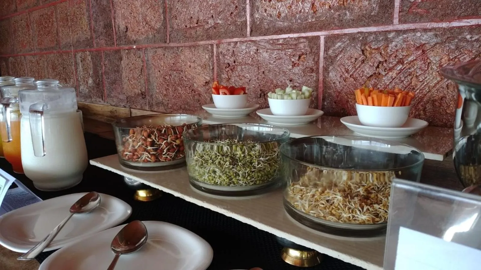 Breakfast in Oxygen Resorts Mahabaleshwar