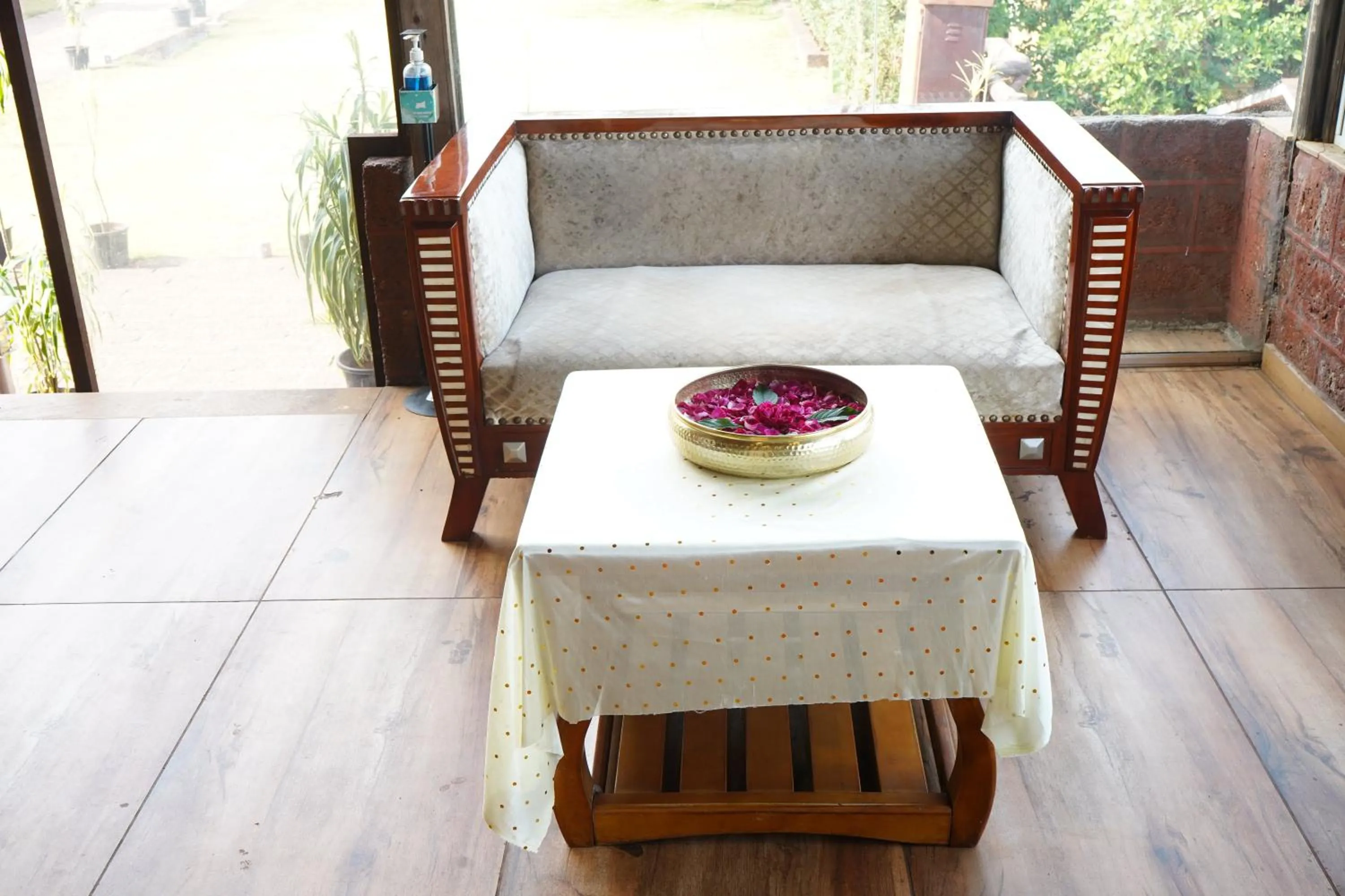 Area and facilities in Oxygen Resorts Mahabaleshwar