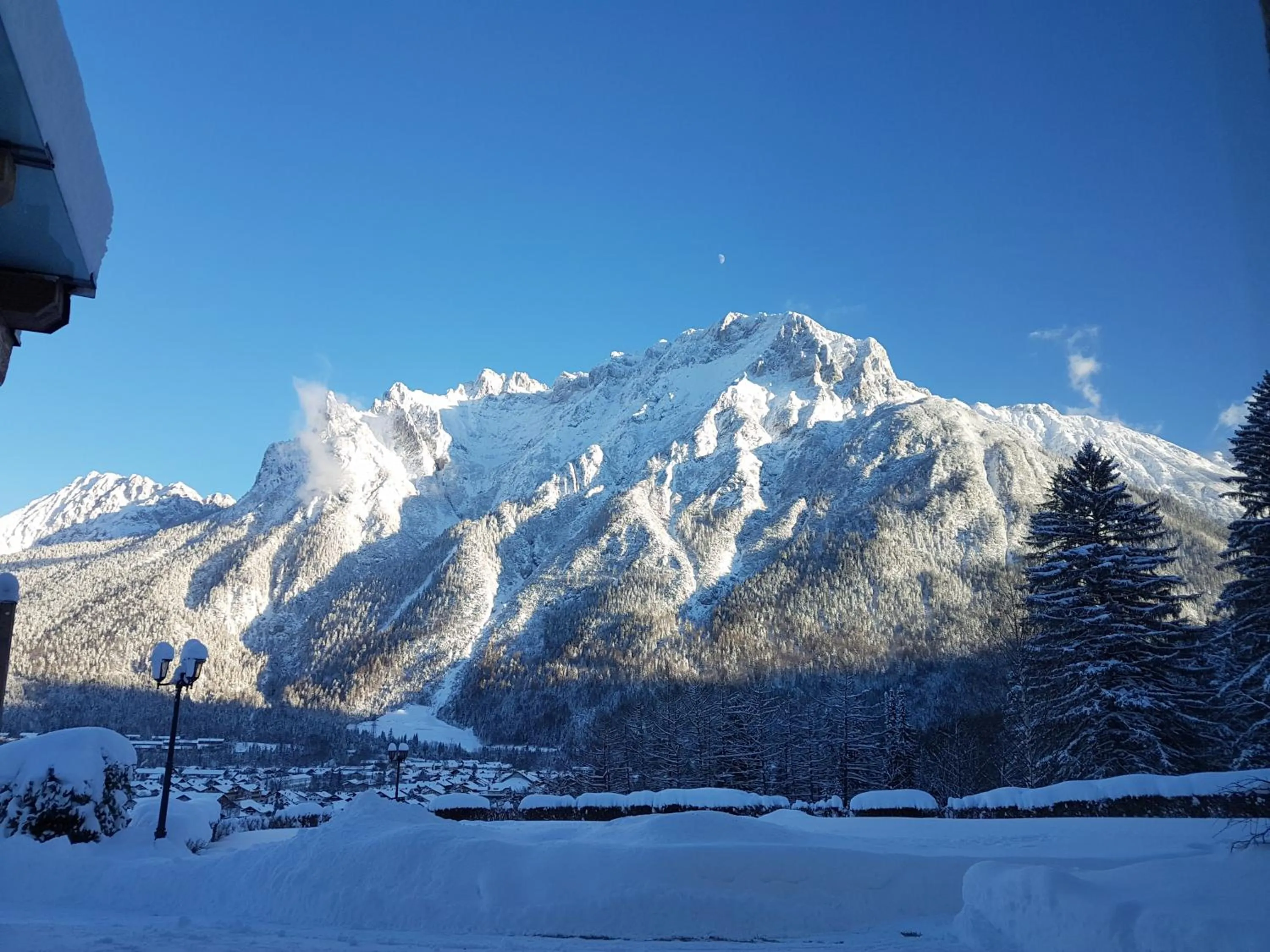 Mountain view in Hotel-Garni Drachenburg