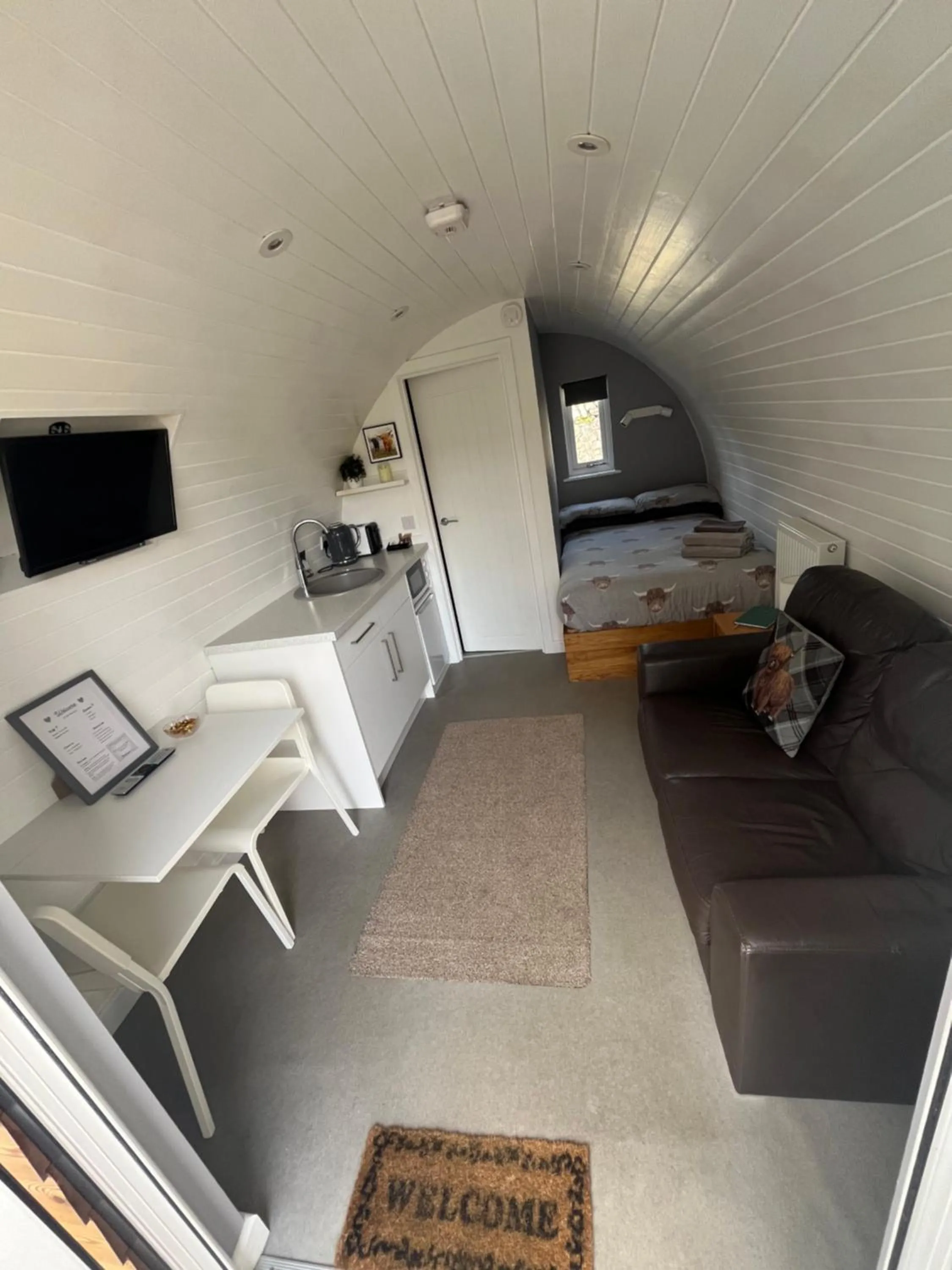 Loch Ness Pods