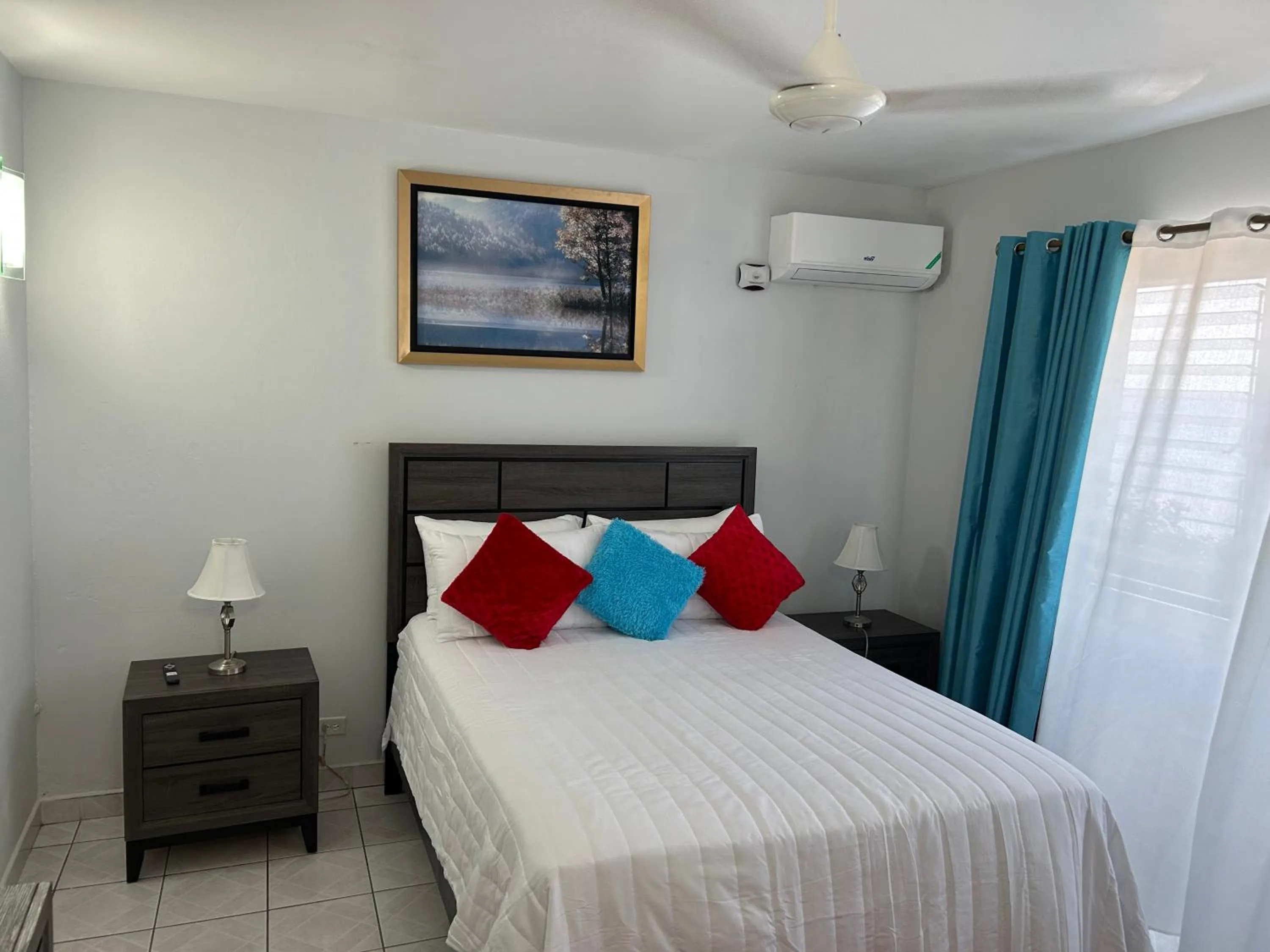Bedroom, Bed in Contemporary Ocean view 2bed Carib Ocho Rios Condo