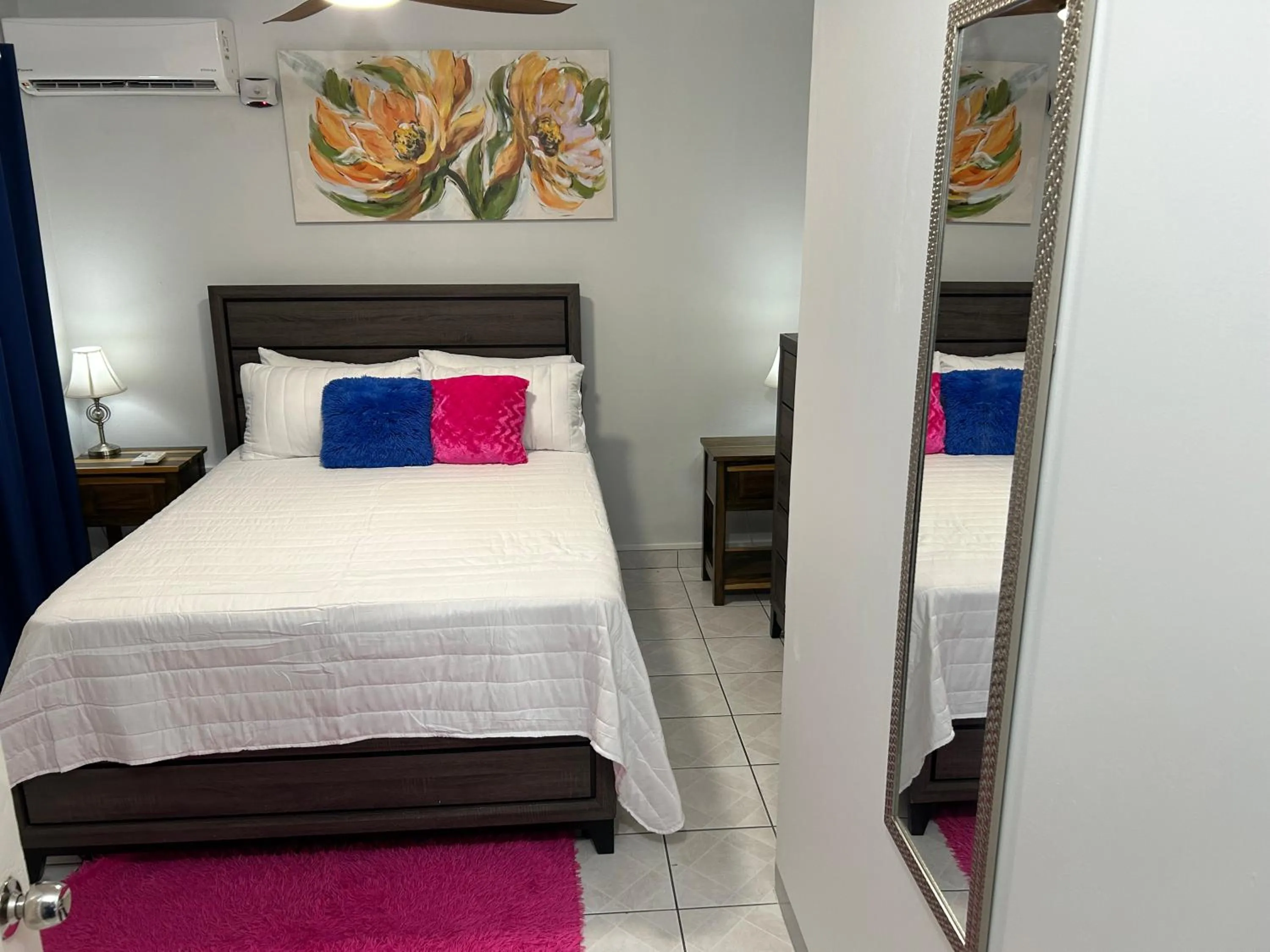 Bed in Contemporary Ocean view 2bed Carib Ocho Rios Condo