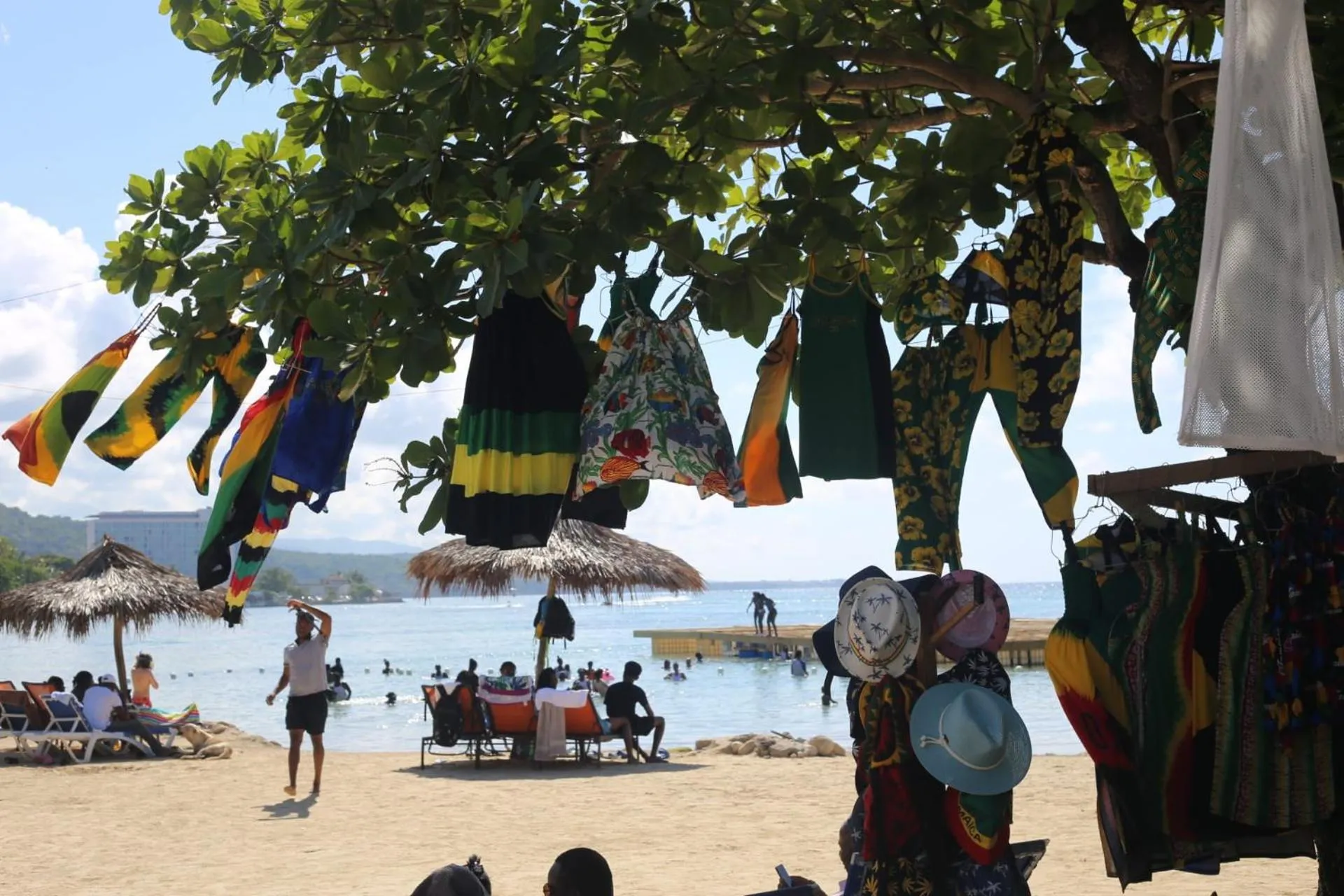 Beach in Contemporary Ocean view 2bed Carib Ocho Rios Condo