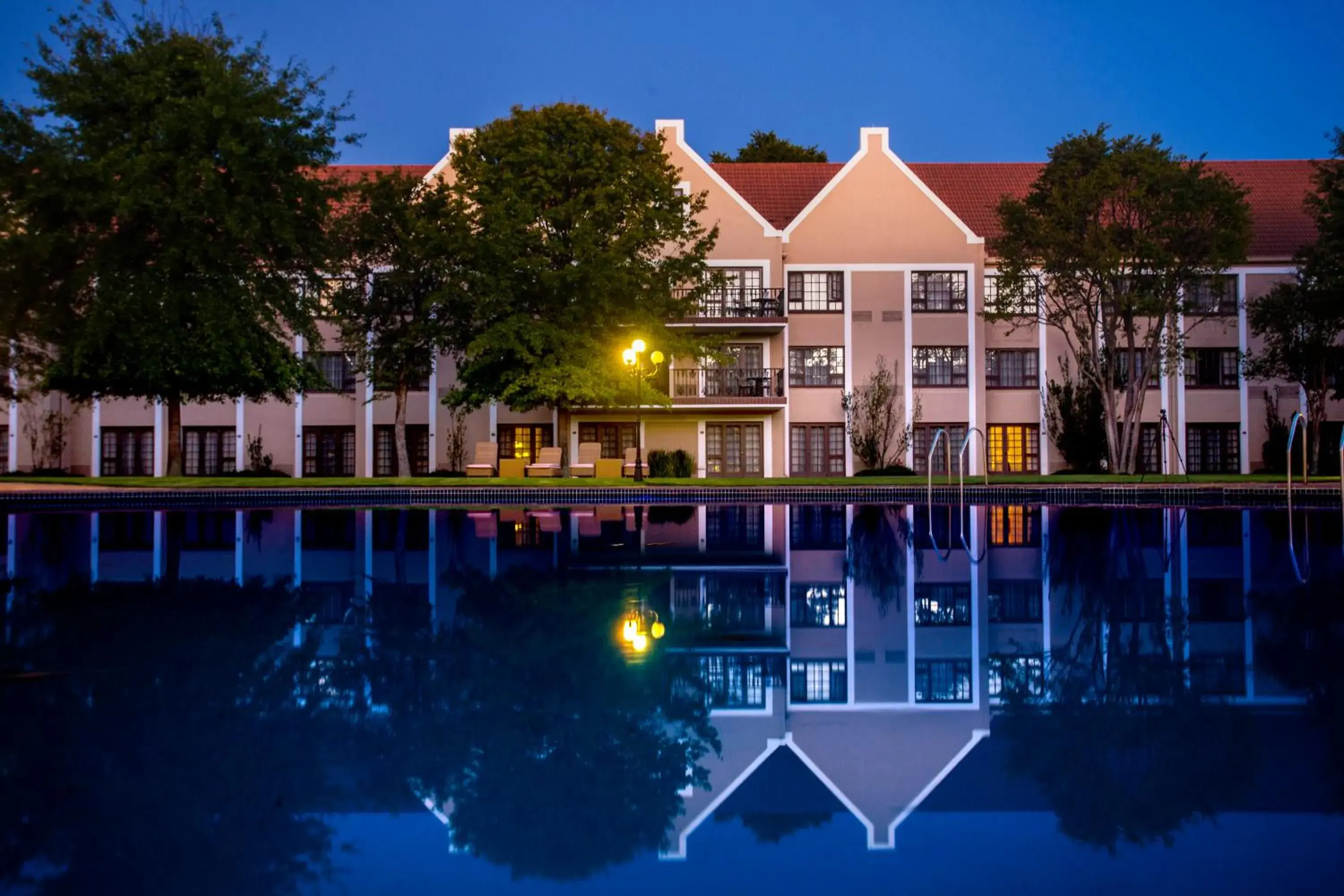 Swimming pool in Southern Sun Bloemfontein Swimming pool in Southern Sun Bloemfontein