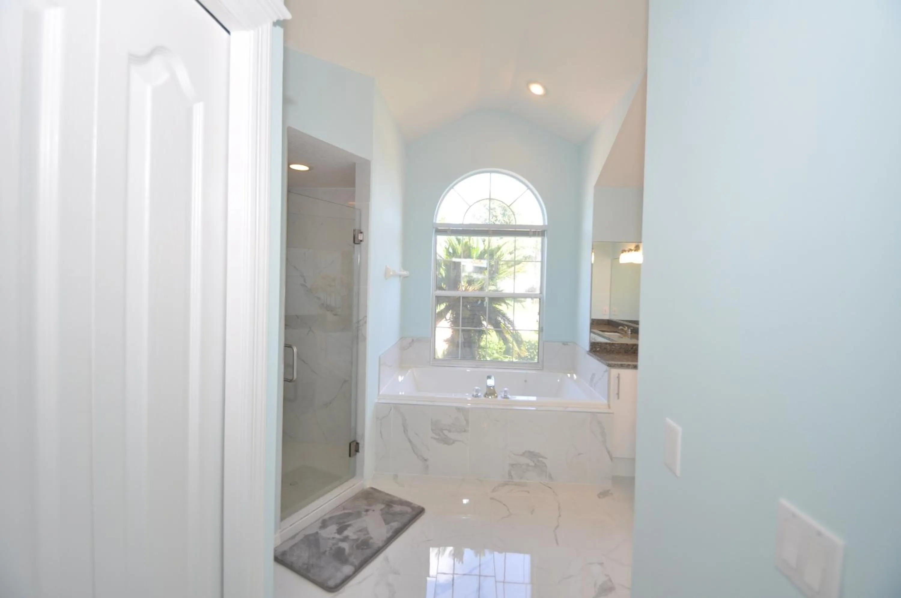 Sunset Bay Beautiful Pool Home - Bring Your Boat or Jet Ski - Canal with Dock- Sleeps 10 - 4 BD