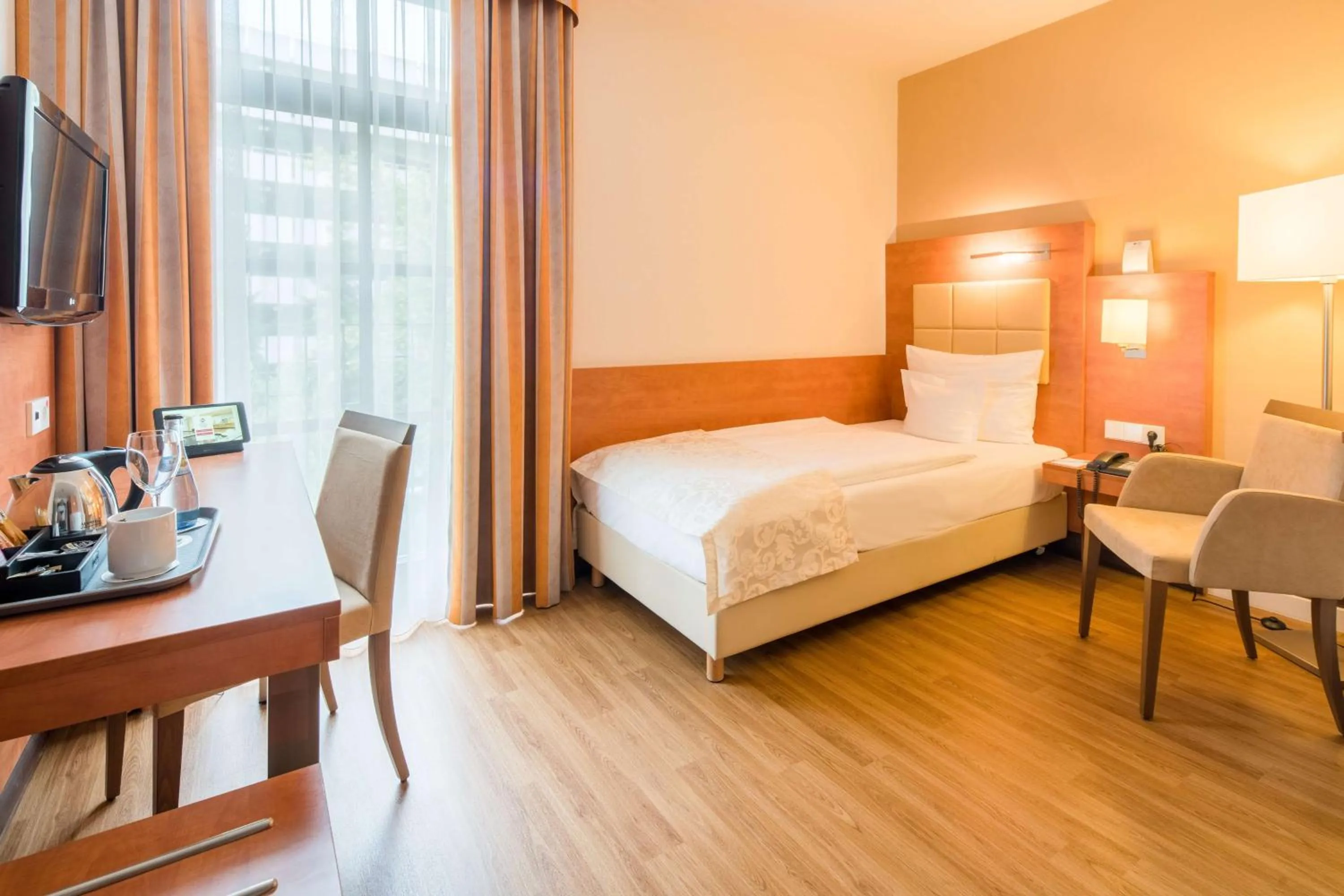 Bedroom, Bed in Best Western Plus Hotel Am Schlossberg