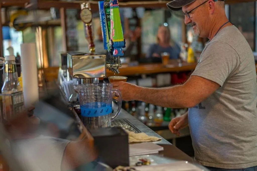 Lounge or bar in Geneva Hotel & Tiki Bar