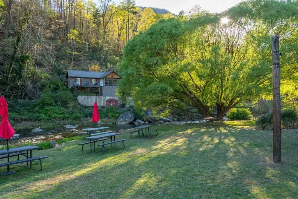 Seating area in Geneva Hotel & Tiki Bar