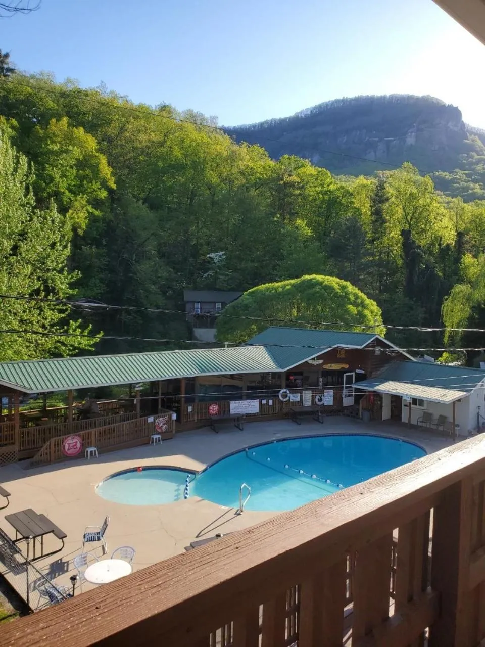 Swimming pool in Geneva Hotel & Tiki Bar