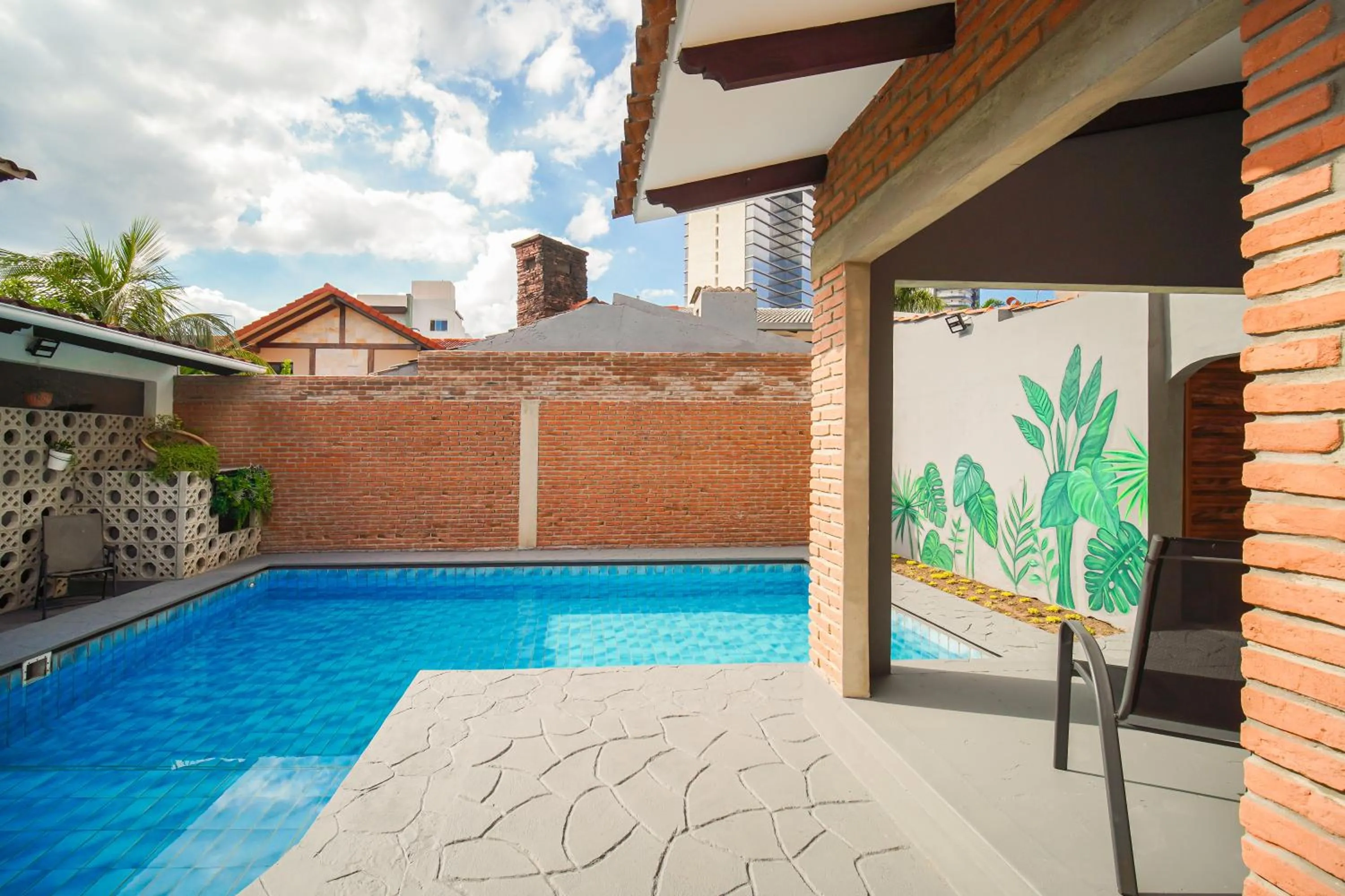 Swimming pool in Chairu Eco Hotel